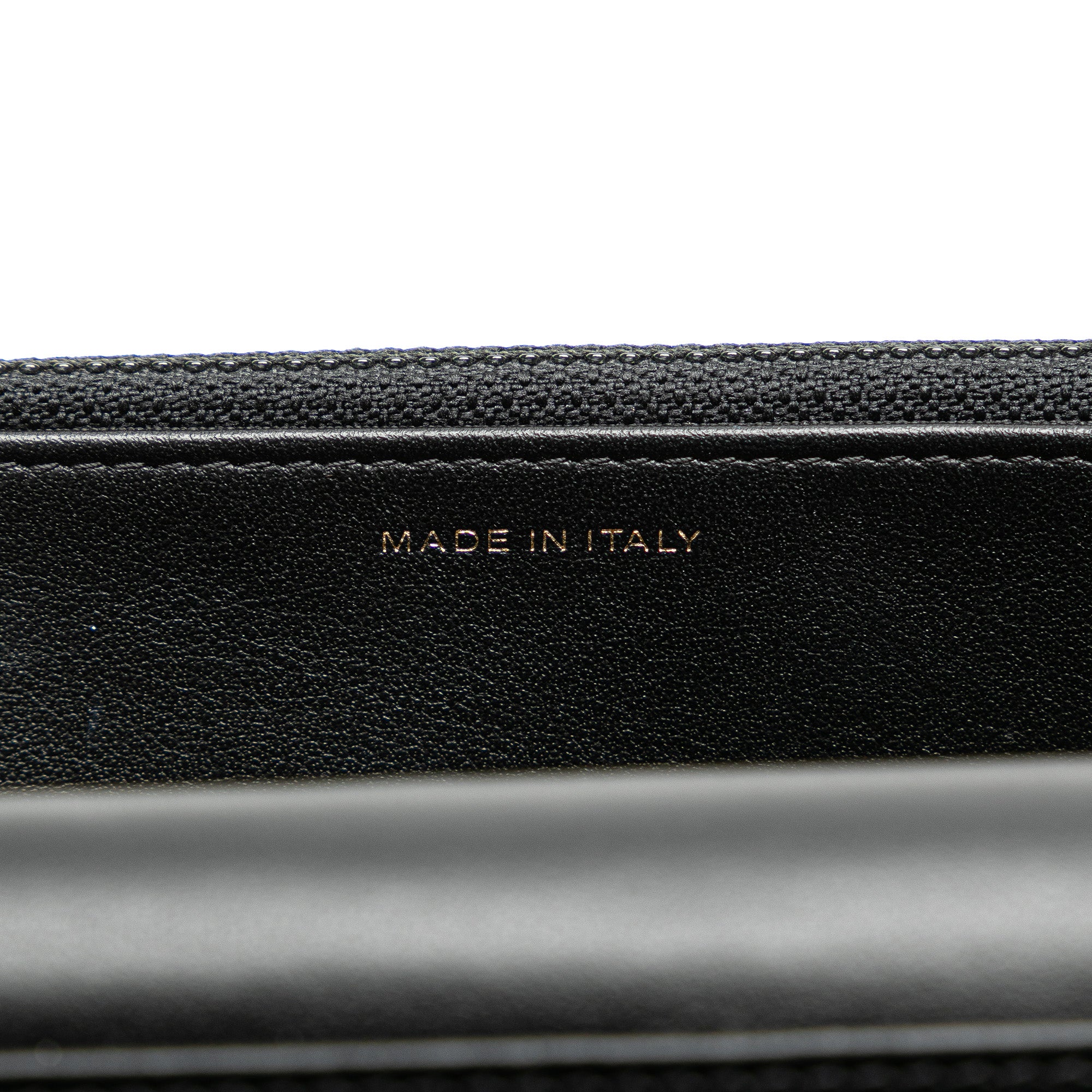 Chanel Calfskin Crocodile Embossed Graffiti 2.55 Cocodile Reissue Wallet On Chain - image 7