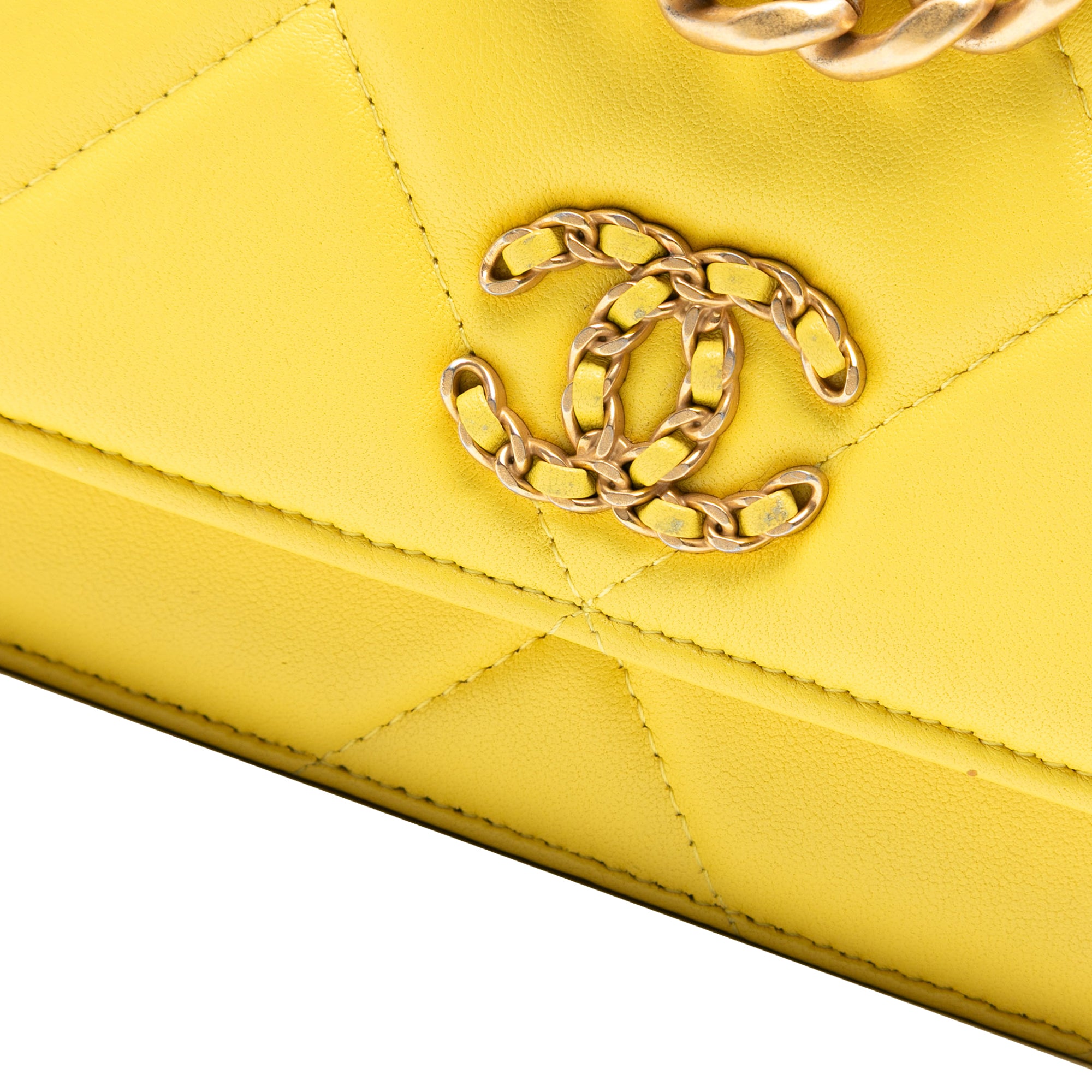 Chanel Quilted Lambskin 19 Wallet on Chain - image 6