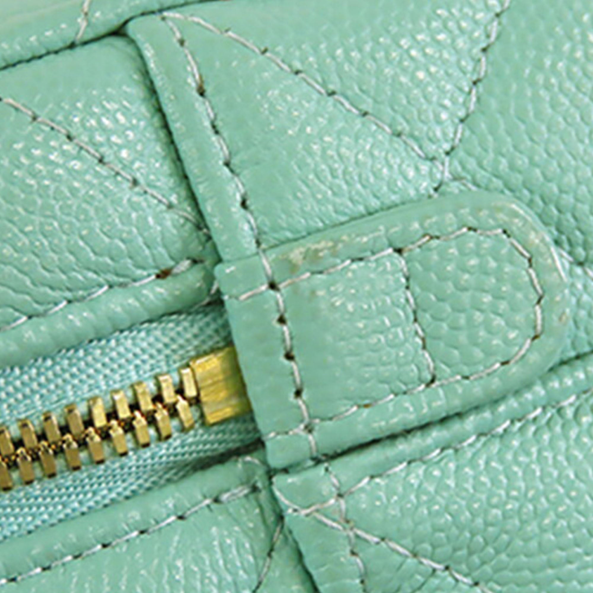 Chanel Small CC Caviar Top Handle Vanity Case with Chain - image 6