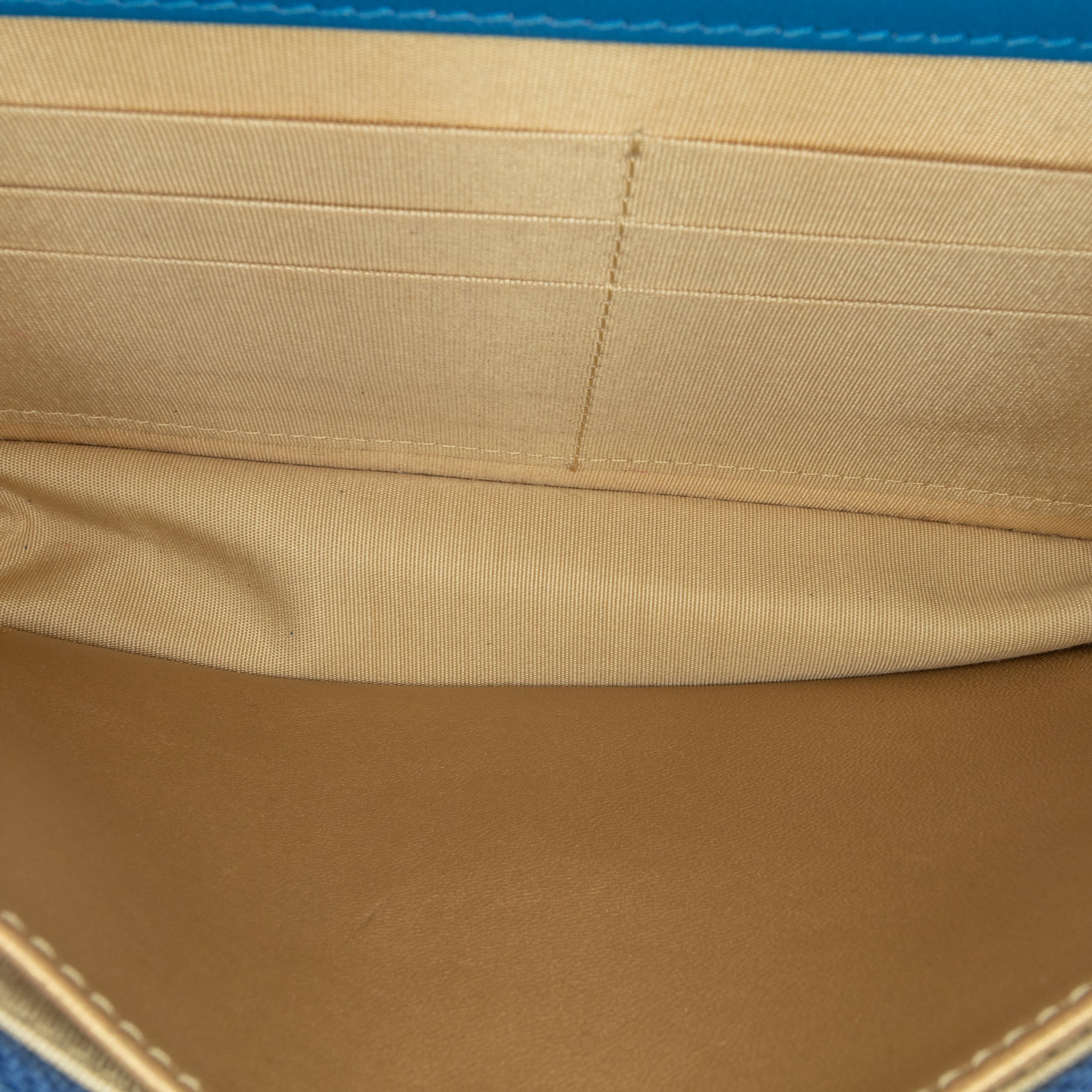 Chanel Lambskin Pearl Crush Wallet On Chain - image 4
