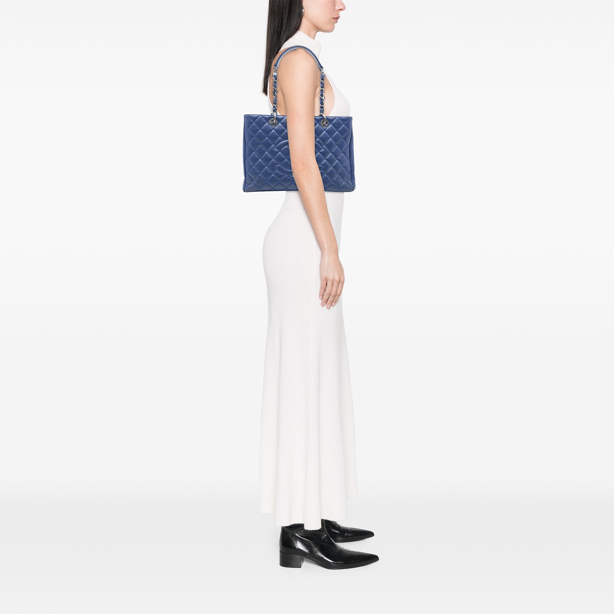 Chanel Caviar Grand Shopping Tote - image 7