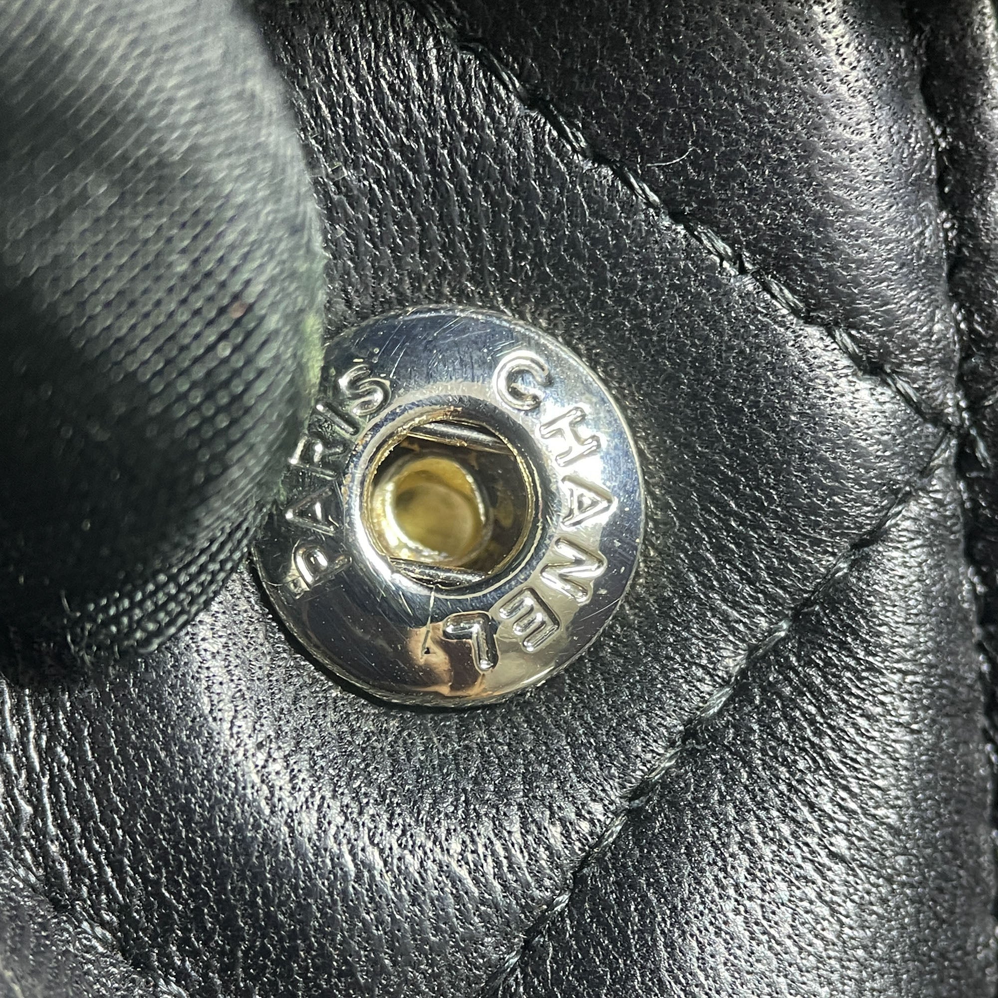 Chanel Maxi Classic Lambskin Double Flap - image 9