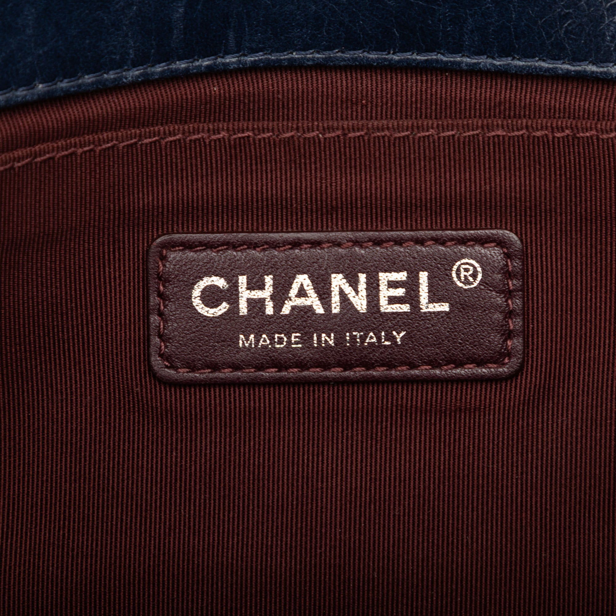 Chanel Old Medium Quilted Glazed Calfskin Chain Around Boy Flap - image 5