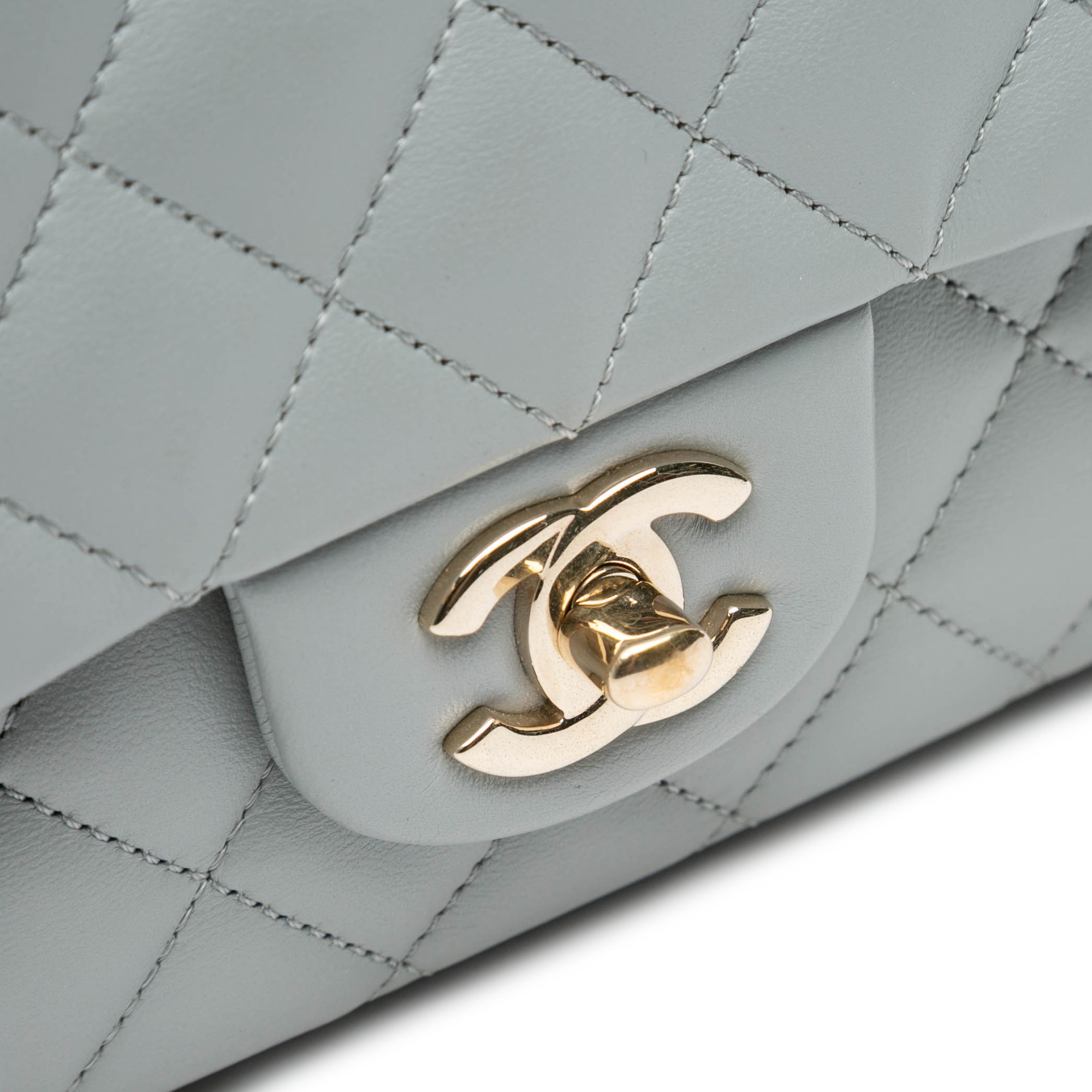 Chanel Quilted Calfskin Bolero de Chanel Flap - image 8
