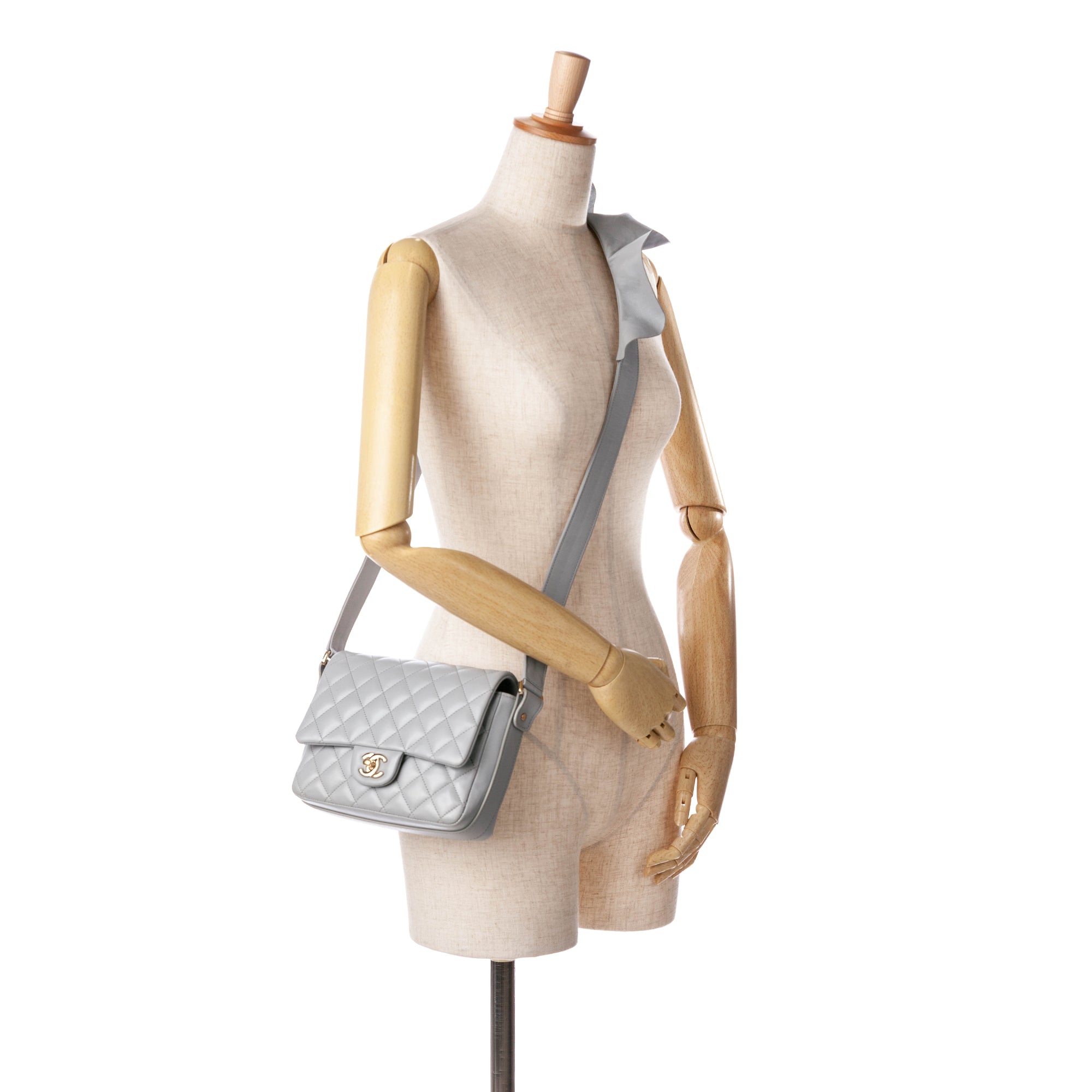 Chanel Quilted Calfskin Bolero de Chanel Flap - image 9