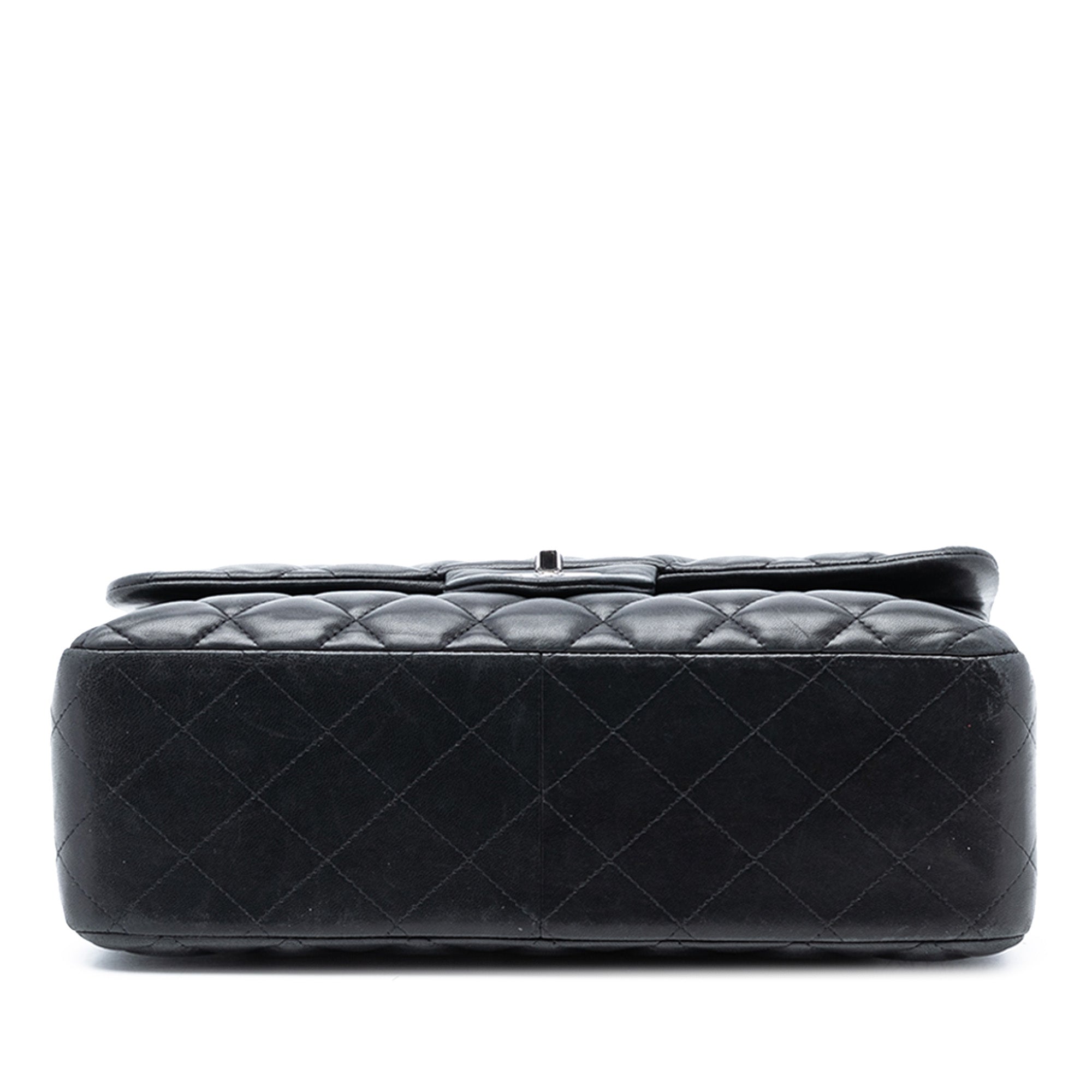 Chanel Jumbo Classic Lambskin Double Flap - image 3