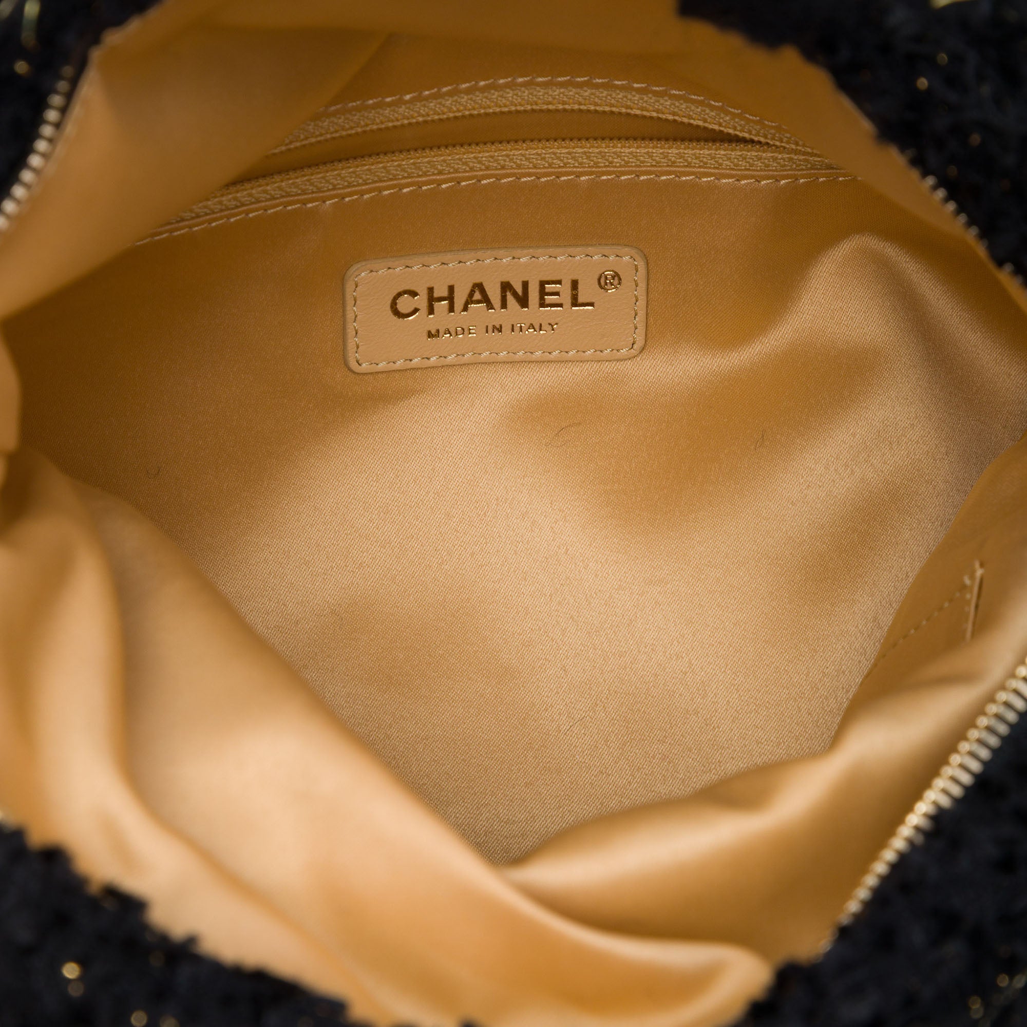Chanel Paris Cosmopolite Tweed Fringe Clutch - image 4