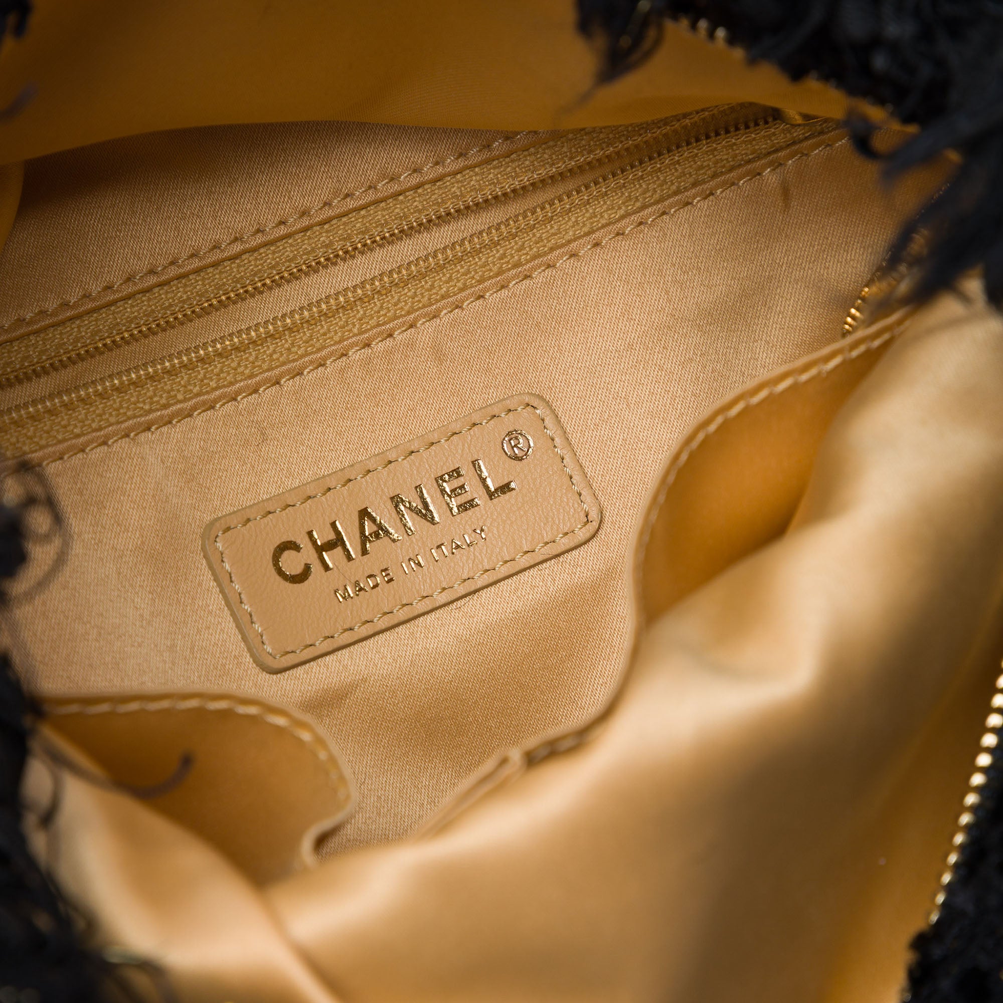 Chanel Paris Cosmopolite Tweed Fringe Clutch - image 5