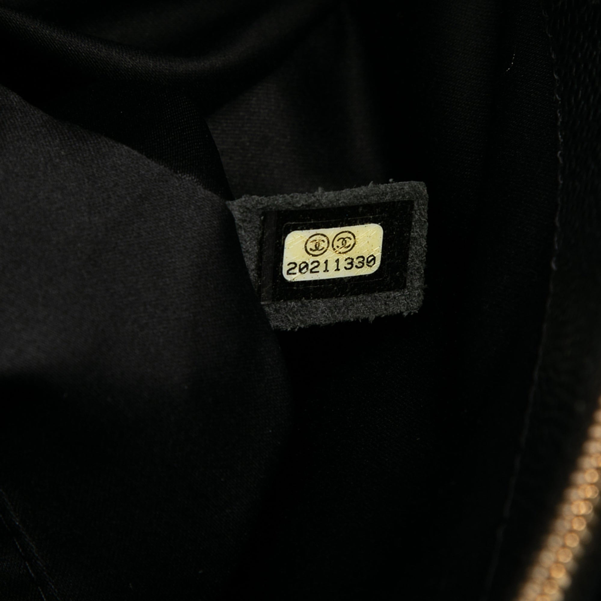 Chanel Caviar Grand Shopping Tote - image 6