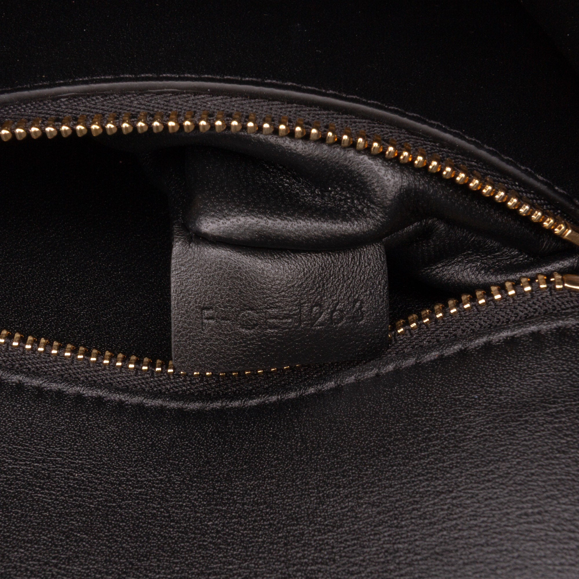 Celine Shiny Calfskin College Triomphe - image 5