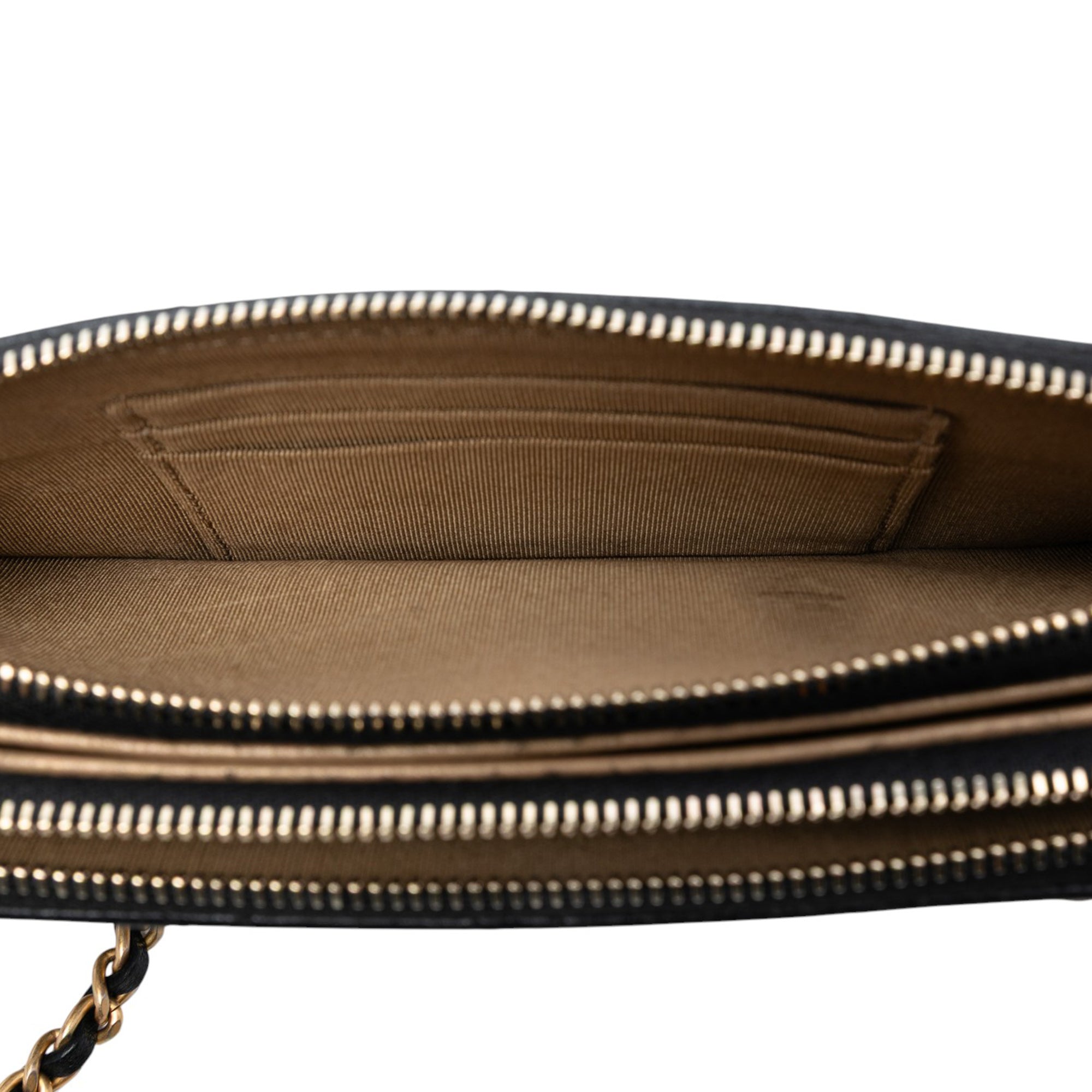 Chanel CC Quilted Goatskin Chic Pearls Double Zip Clutch With Chain - image 4