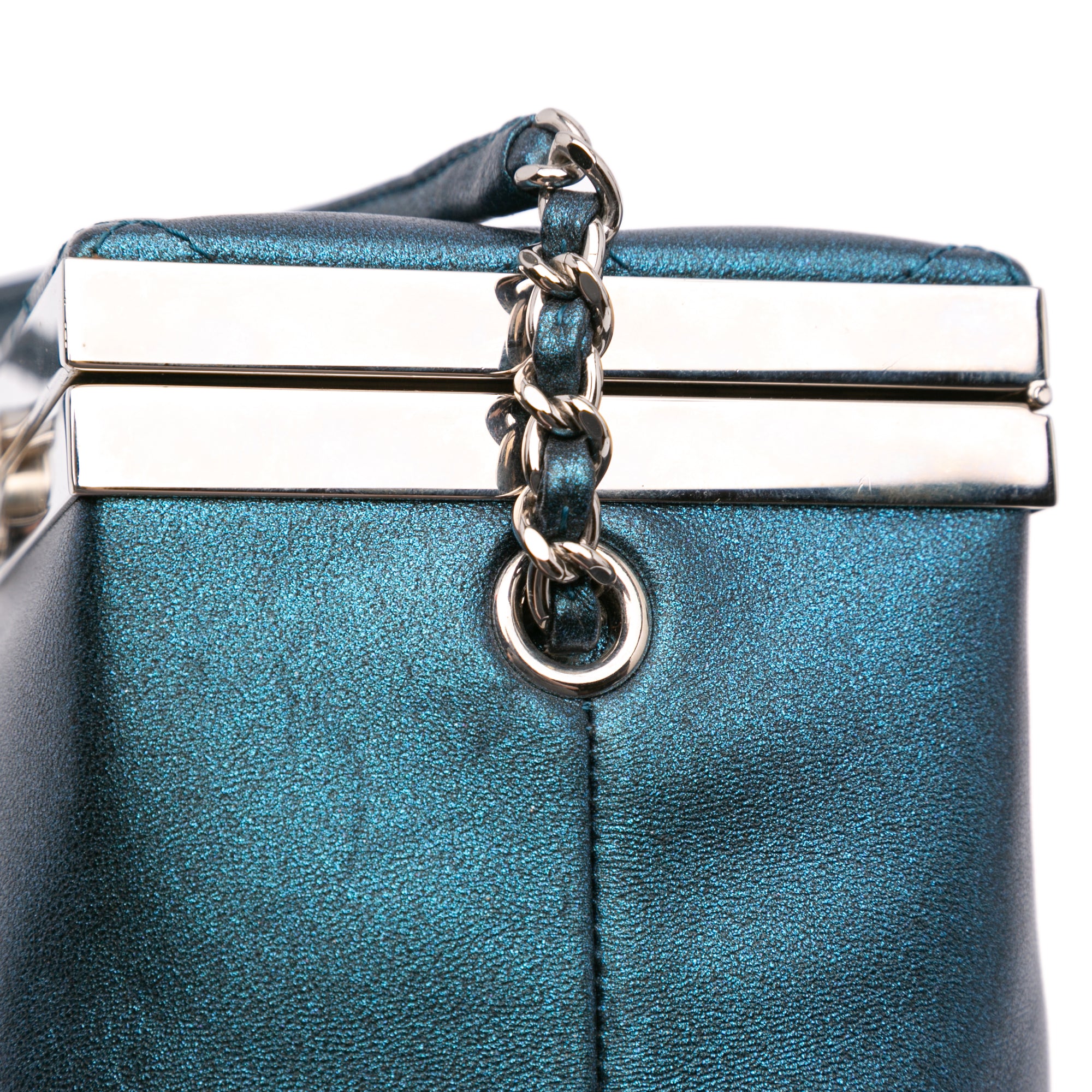 Chanel CC Metallic Calfskin Vanity Case - image 8