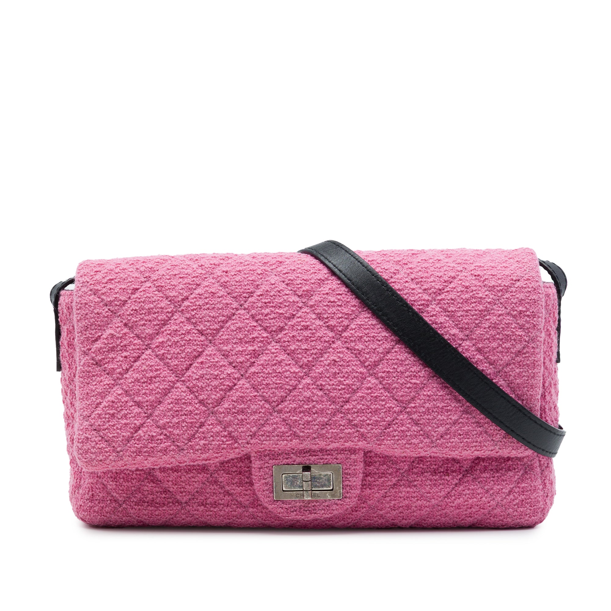 Chanel Jumbo Quilted Tweed Reissue 2.55 Easy Messenger Flap - image 1