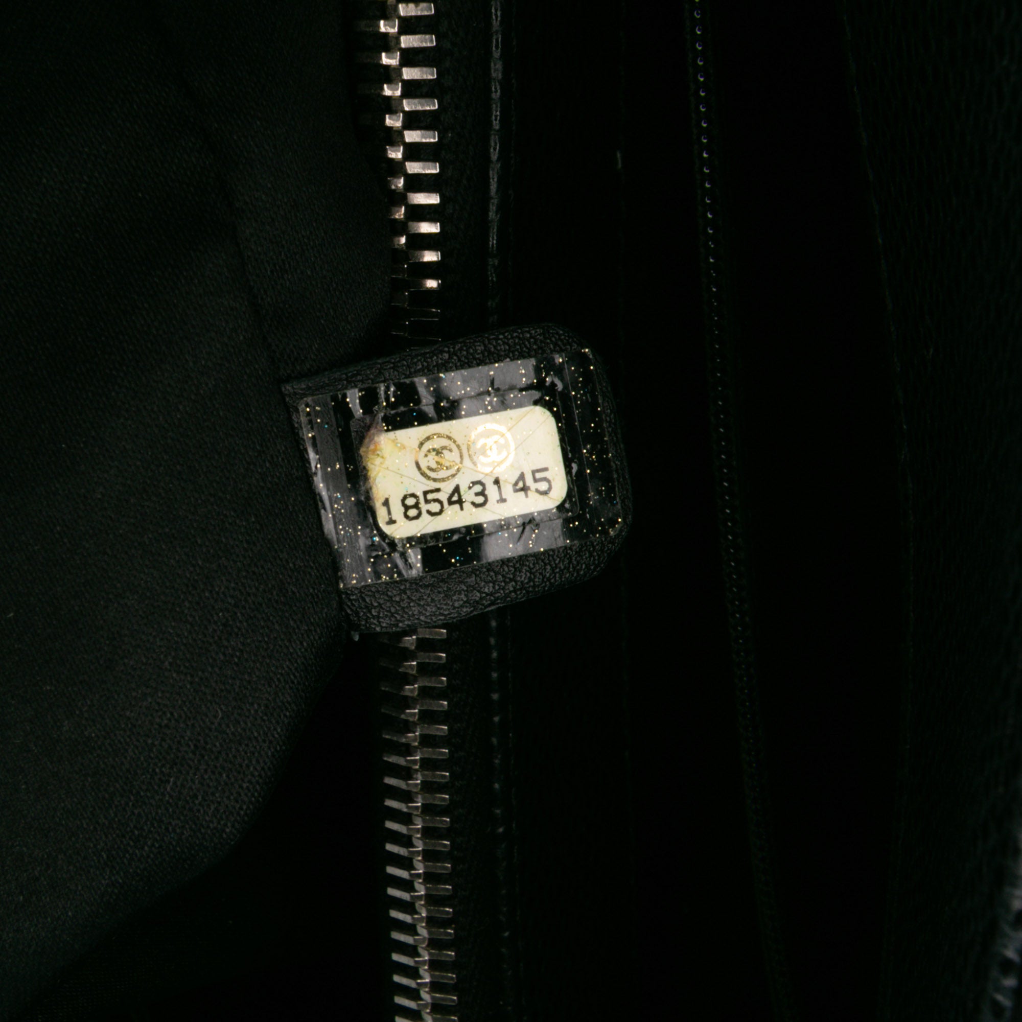 Chanel Caviar Grand Shopping Tote - image 6