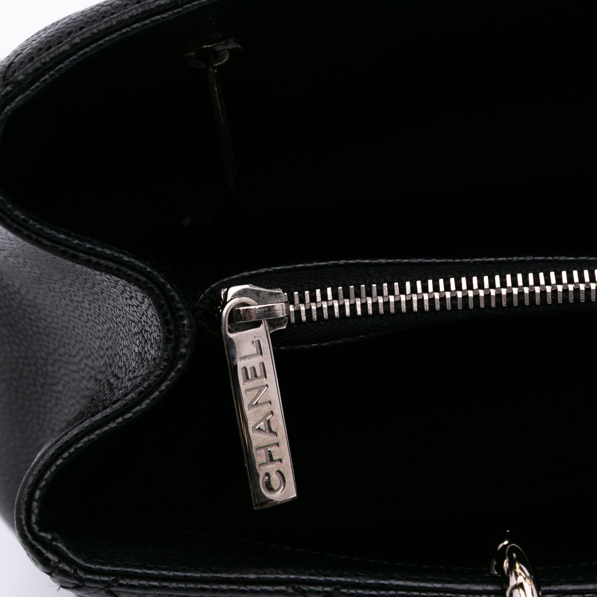 Chanel Caviar Grand Shopping Tote - image 7