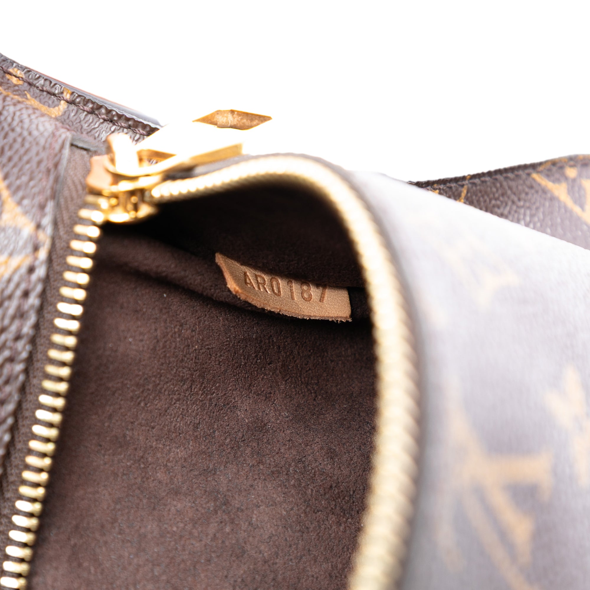Louis Vuitton Monogram Pochette Metis - image 6