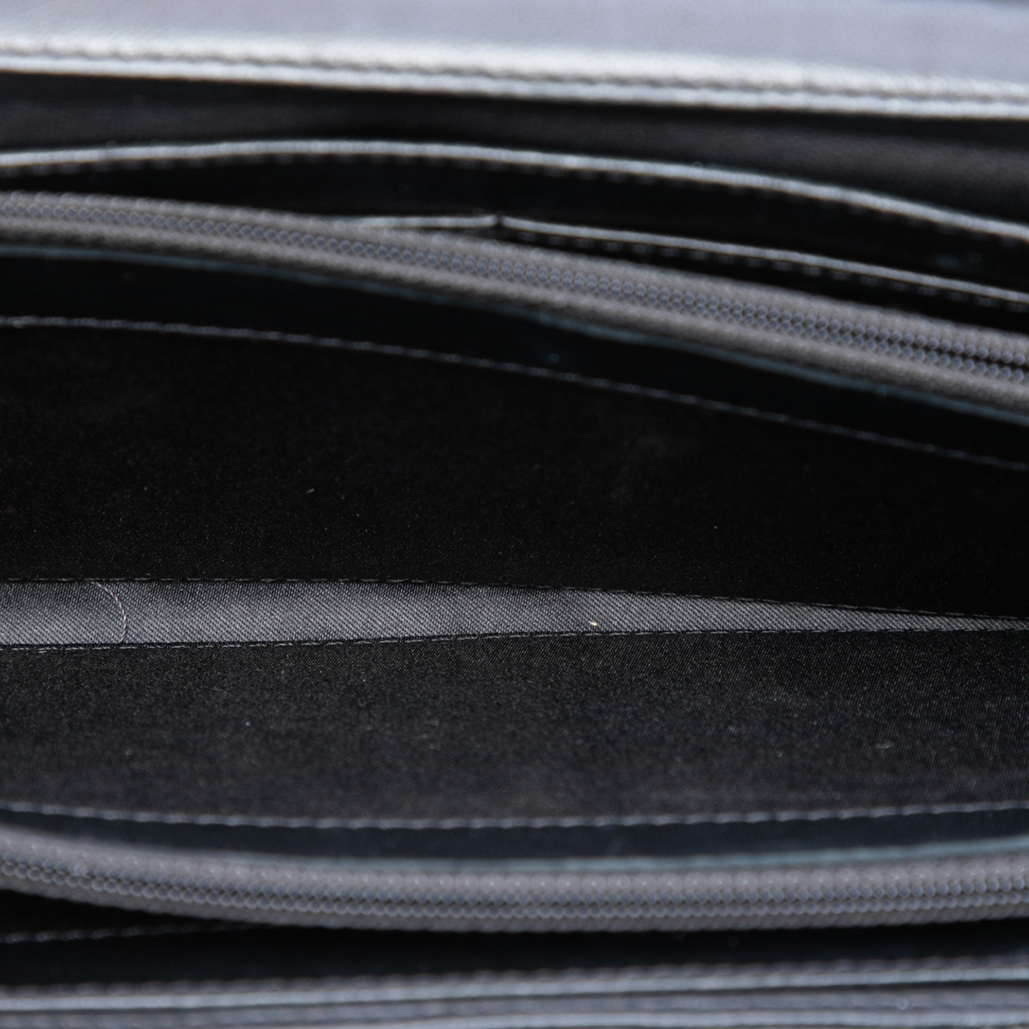 Chanel CC Quilted Calfskin Ultra Stitch Wallet On Chain - image 4