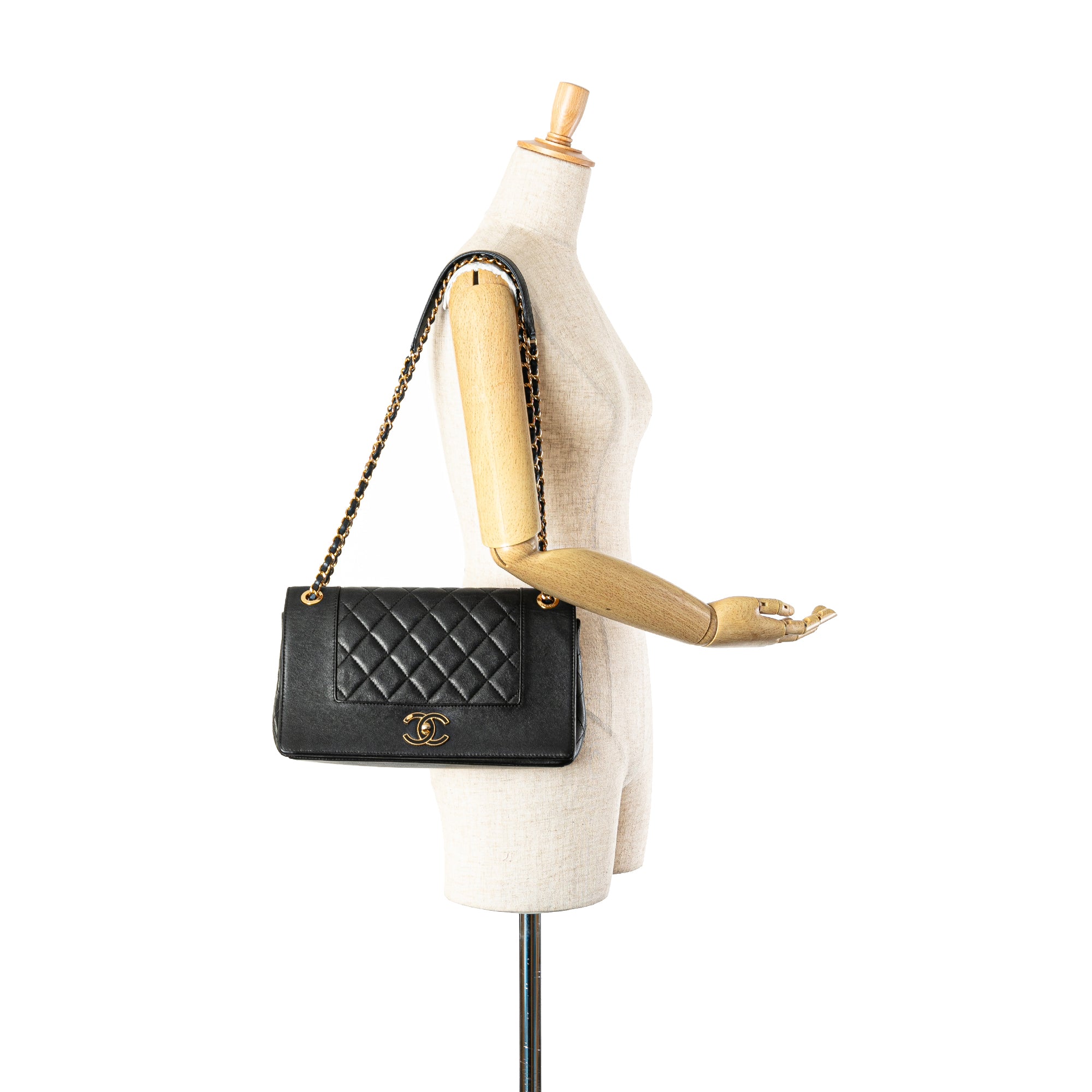 Chanel Medium Lambskin Mademoiselle Vintage Double Flap - image 8