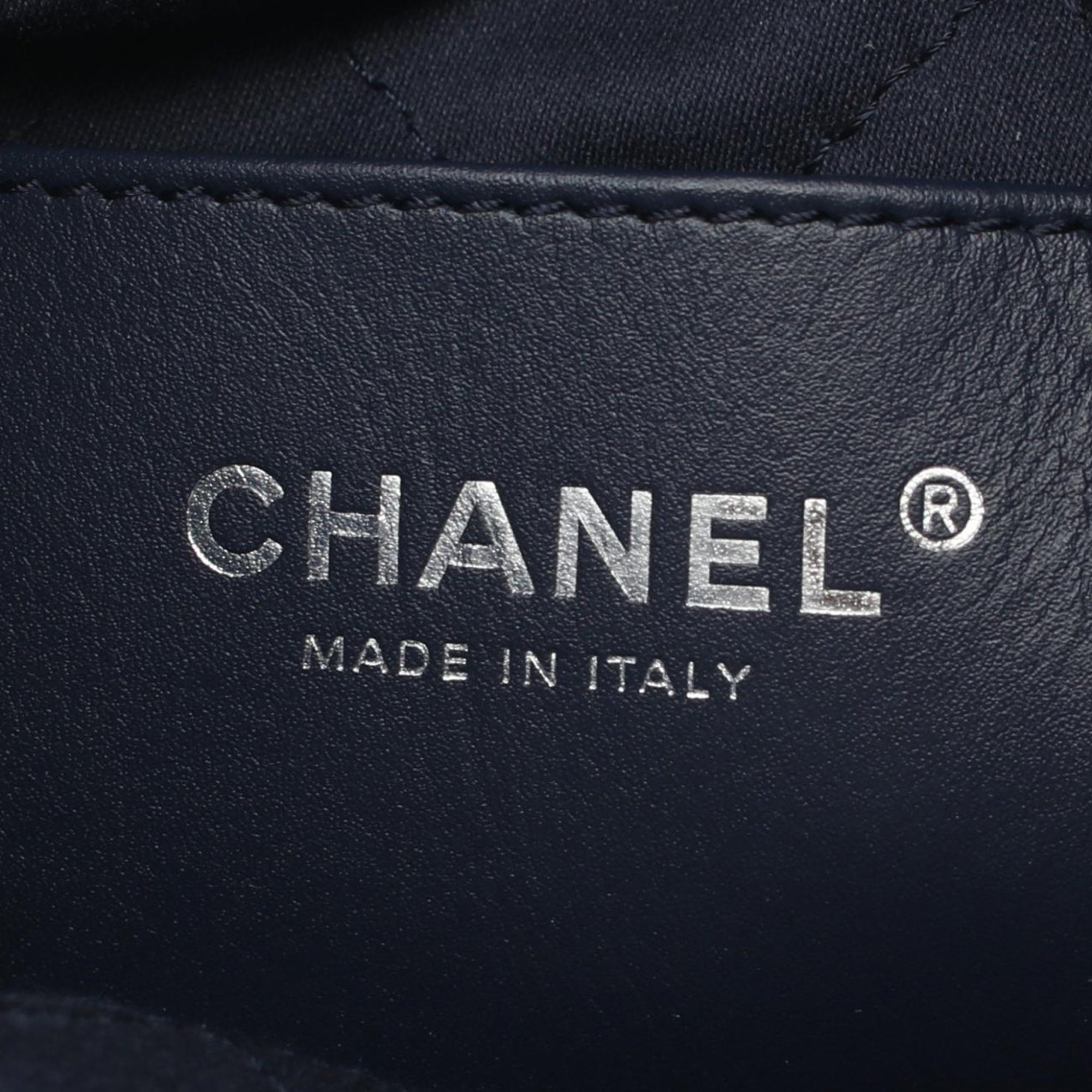 Chanel Mini Denim Stitched 22 Handbag - image 5
