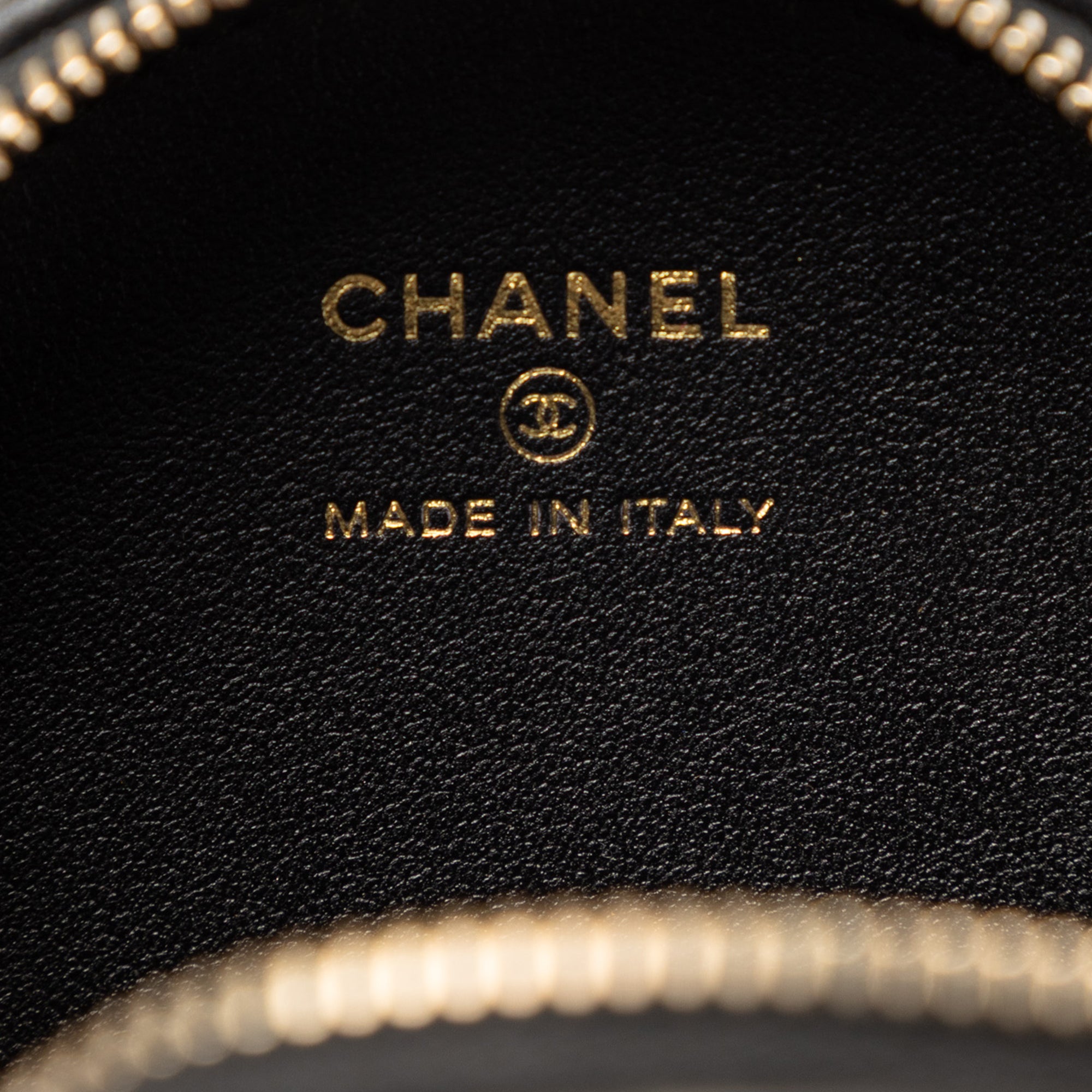 Chanel CC Lambskin and Metal Camellia Round Clutch with Chain - image 5
