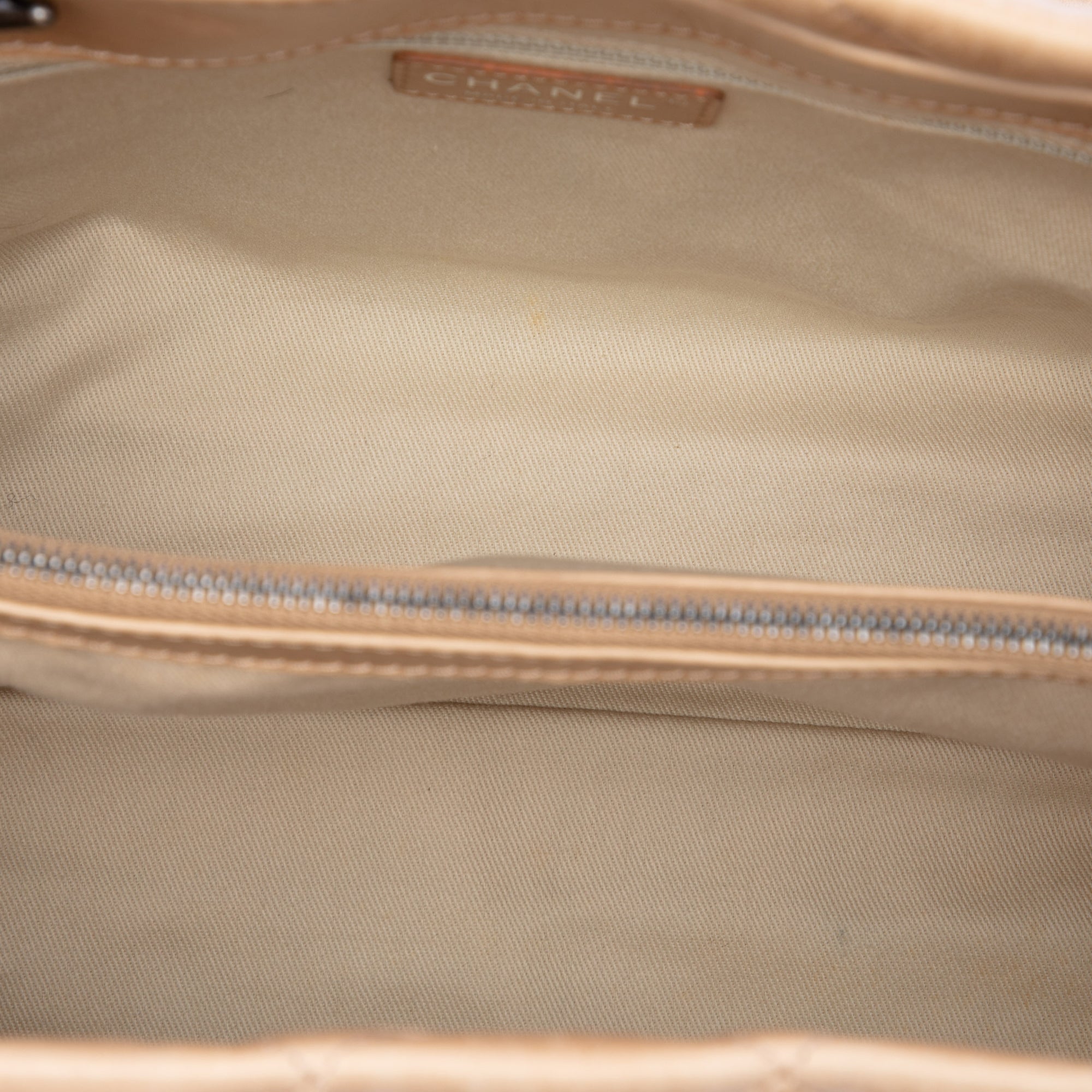 Chanel Paris Dubai Quilted Calfskin Coco Soft Tote - image 4