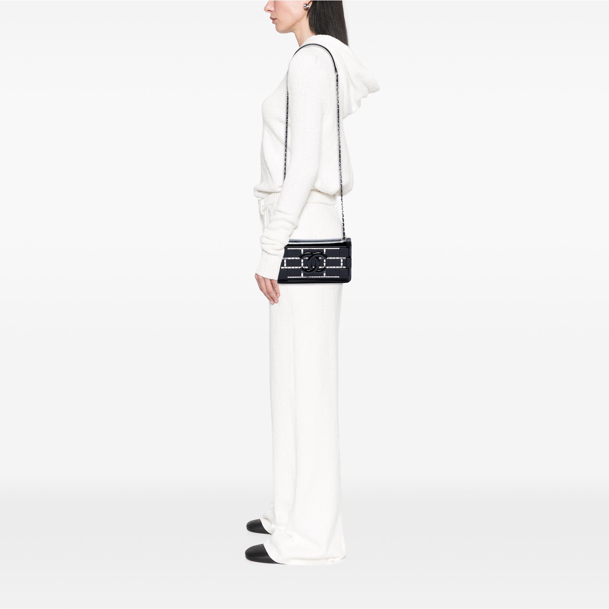 Chanel Patent and Acrylic Crystal Embellished Boy Brick Horizontal Flap - image 6