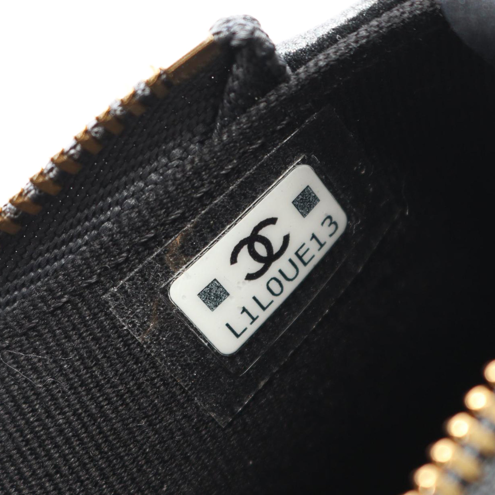 Chanel CC Quilted Metallic Lambskin Charms Hobo - image 5