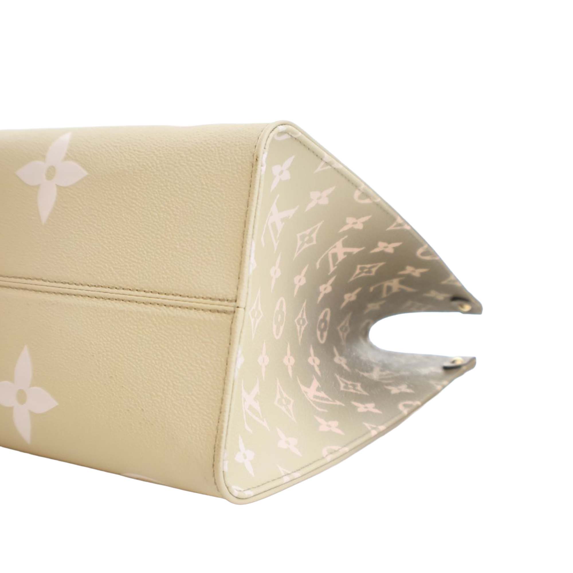 Louis Vuitton Monogram Giant Spring In The City OnTheGo MM - image 12