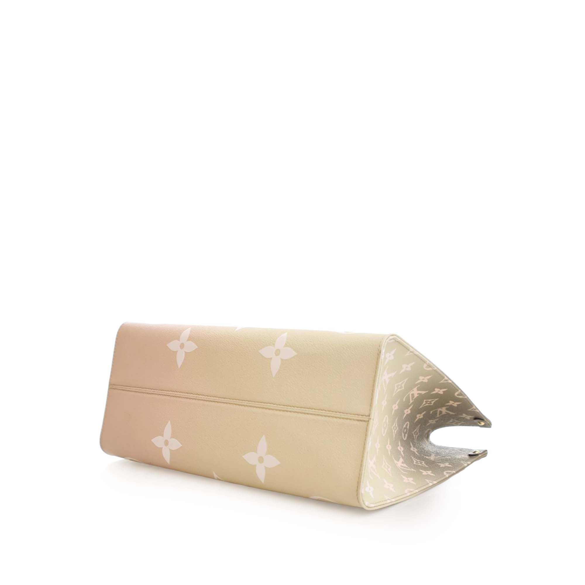 Louis Vuitton Monogram Giant Spring In The City OnTheGo MM - image 13