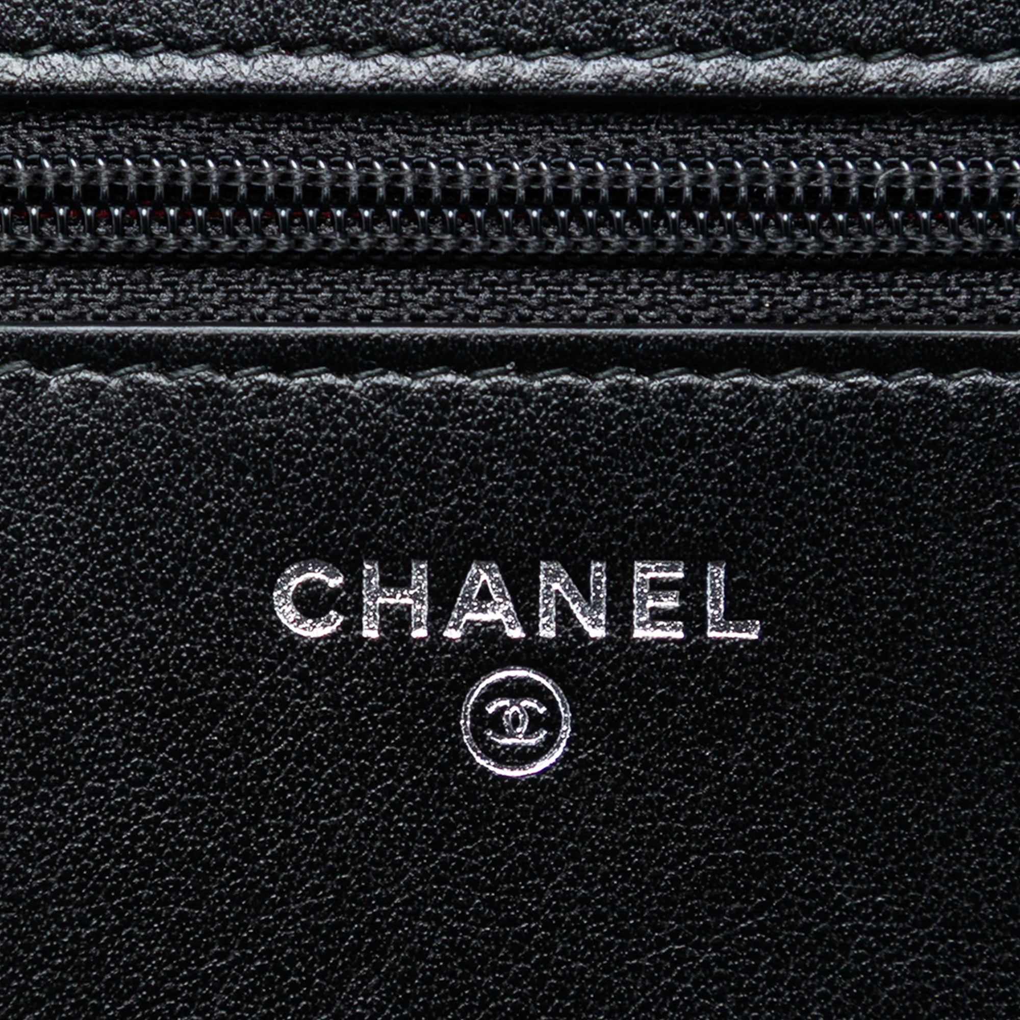 Chanel Bicolor Quilted Aged Calfskin Gabrielle Wallet On Chain - image 5