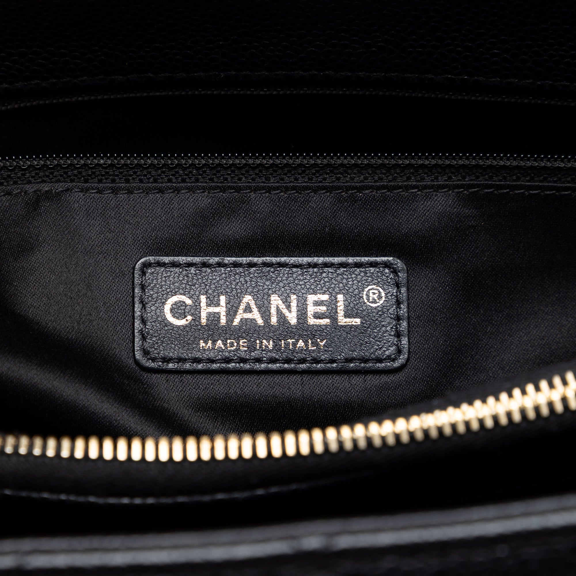 Chanel Caviar Grand Shopping Tote - image 6