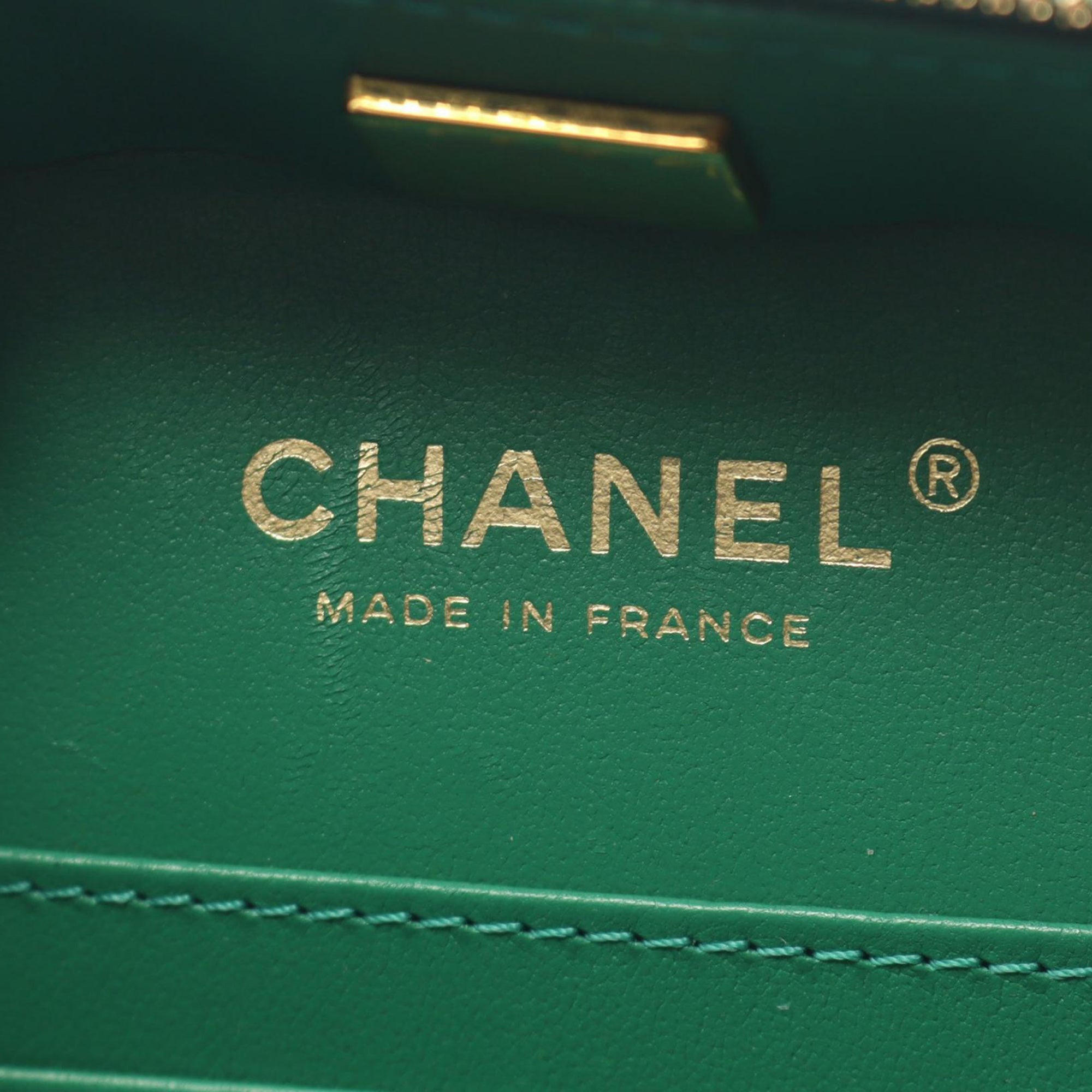 Chanel Small CC Quilted Lambskin Top Handle Vanity Case - image 5
