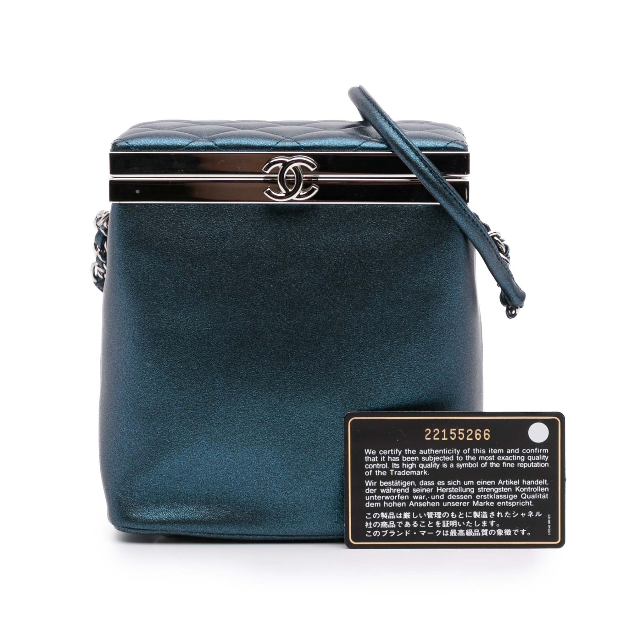 Chanel CC Metallic Calfskin Vanity Case - image 13