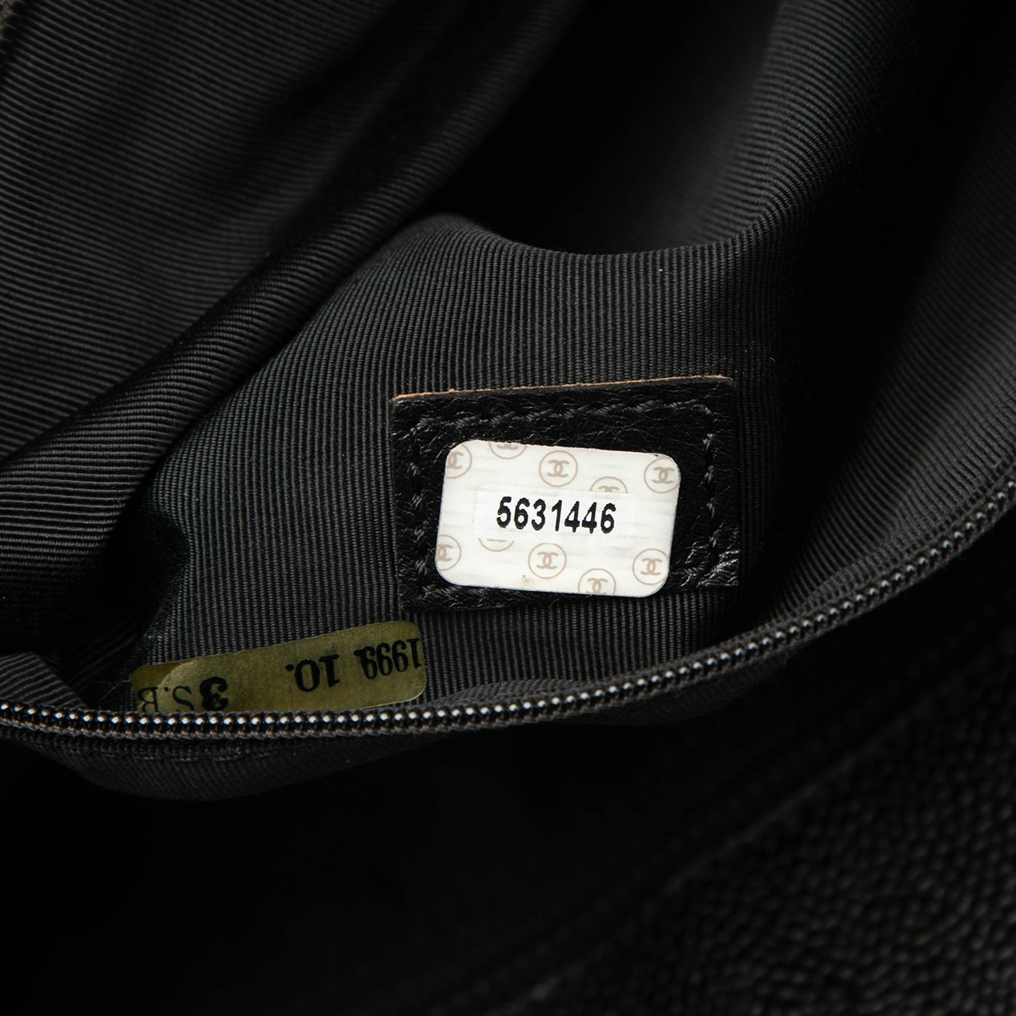 Chanel CC Caviar Front Pocket Chain Tote - image 6