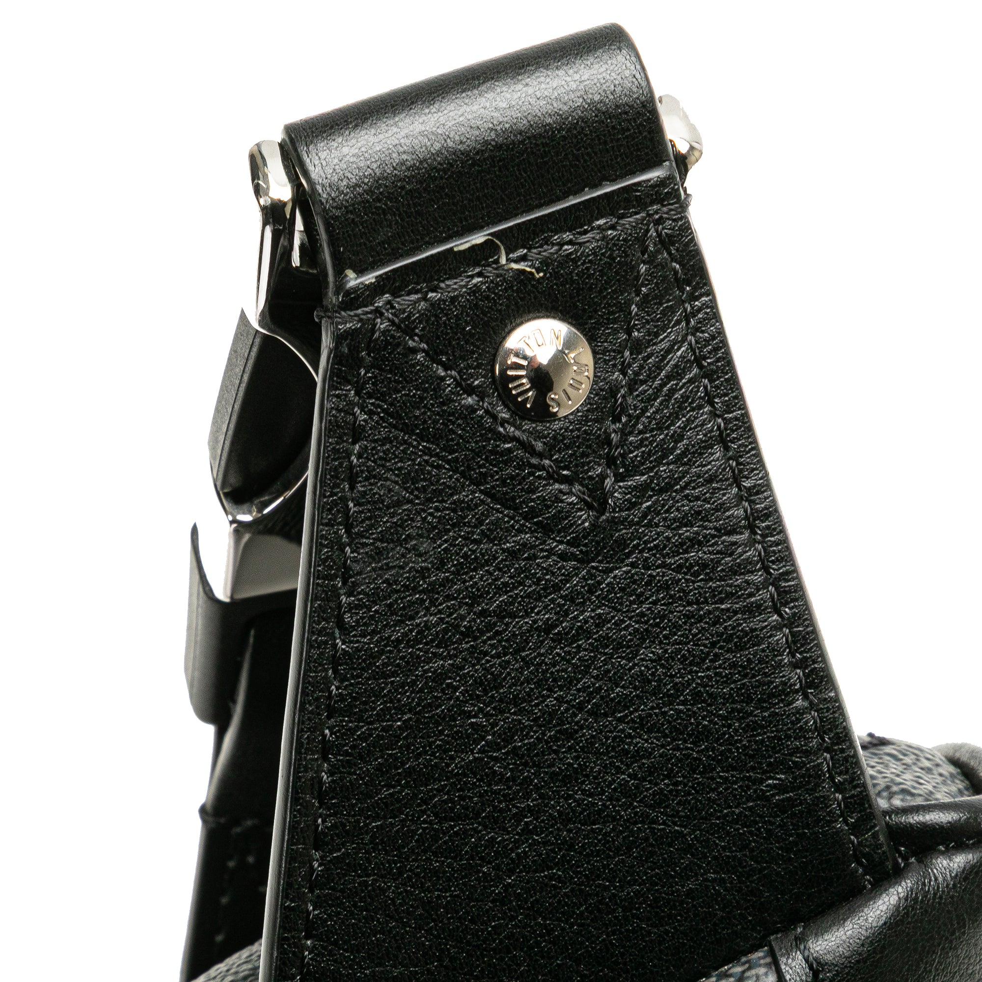 Louis Vuitton Damier Graphite Campus Bumbag - image 11