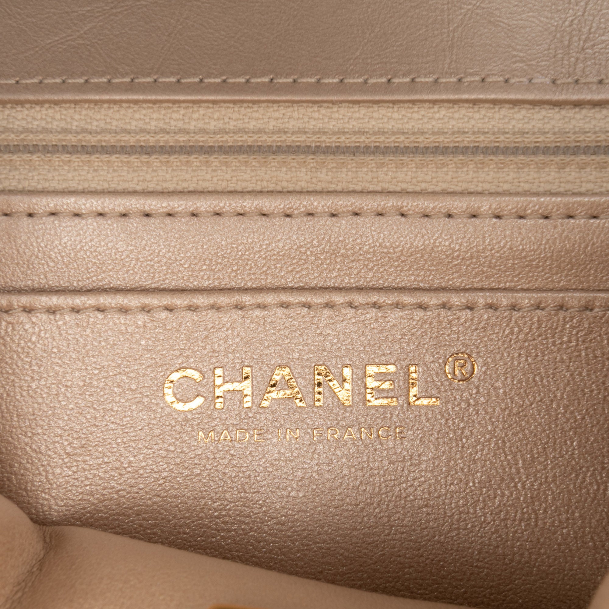 Chanel Reissue 2.55 Chevron Quilted Metallic Calfskin Single Flap 224 - image 5