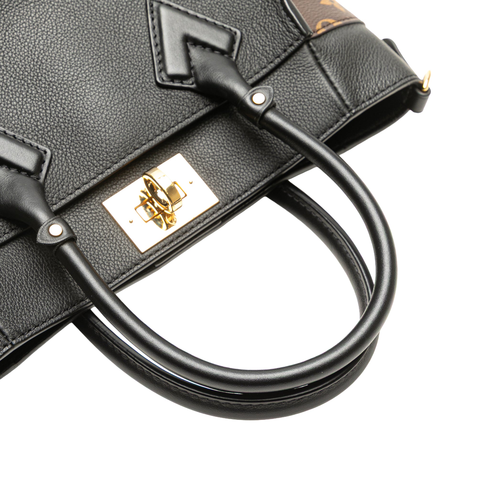 Louis Vuitton Monogram On My Side PM - image 9