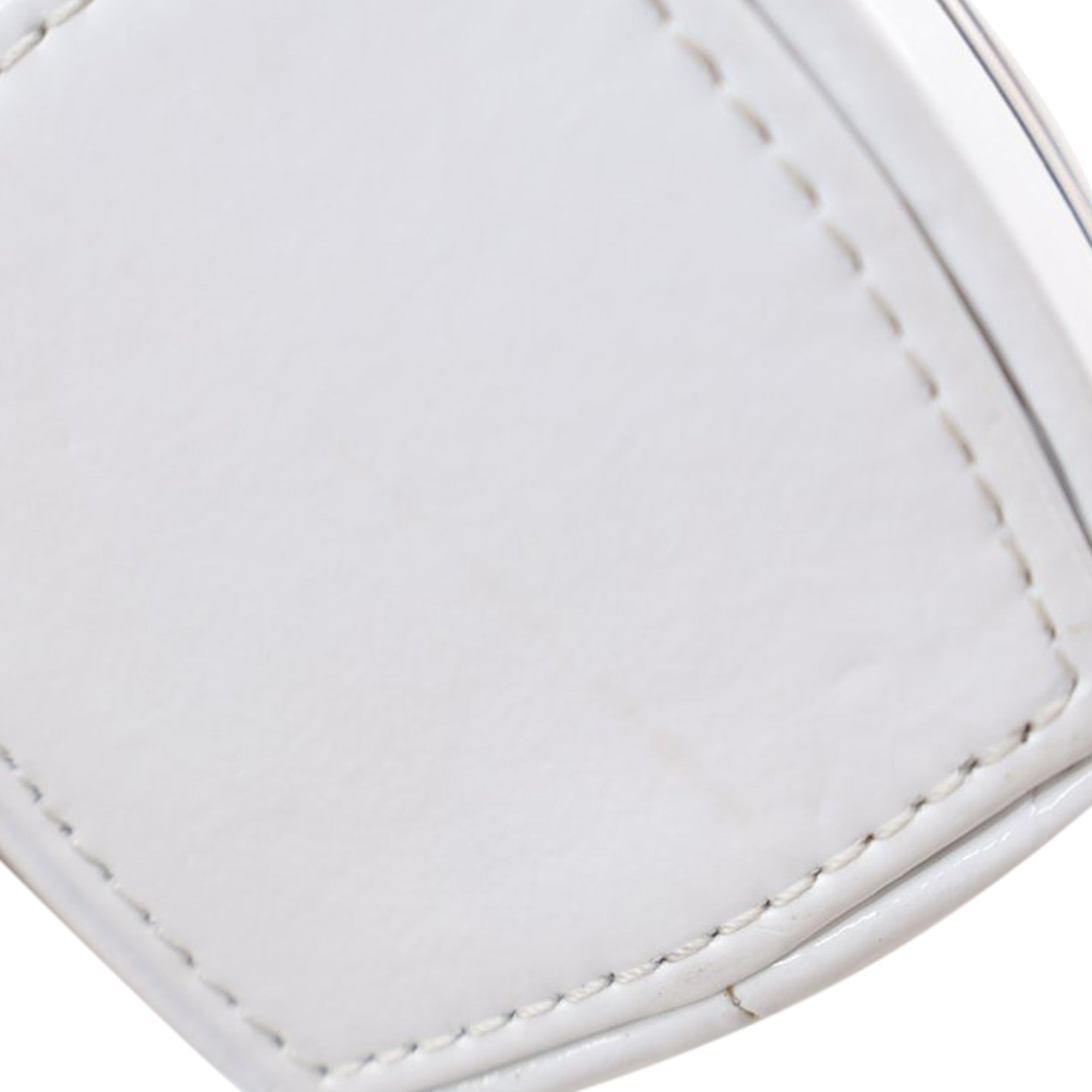 Chanel Patent Goatskin Make Up Box Clutch With Chain - image 11