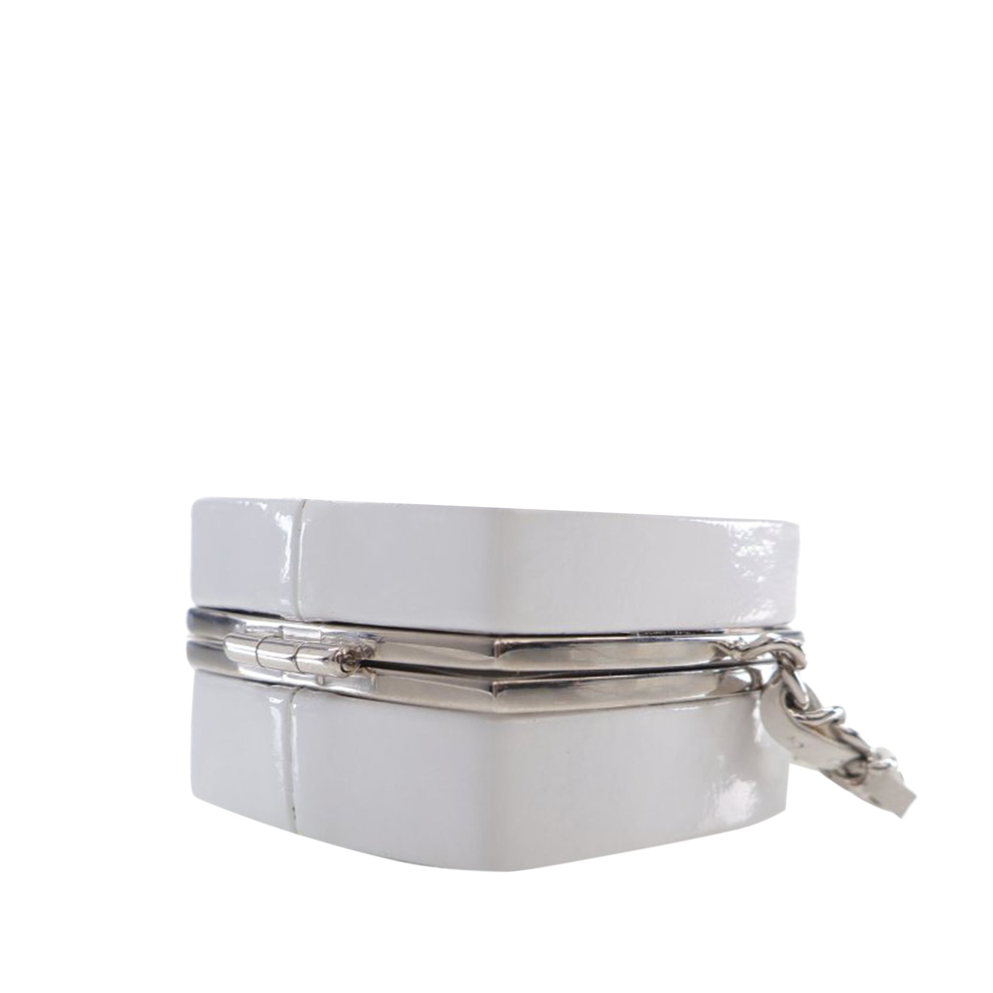 Chanel Patent Goatskin Make Up Box Clutch With Chain - image 14