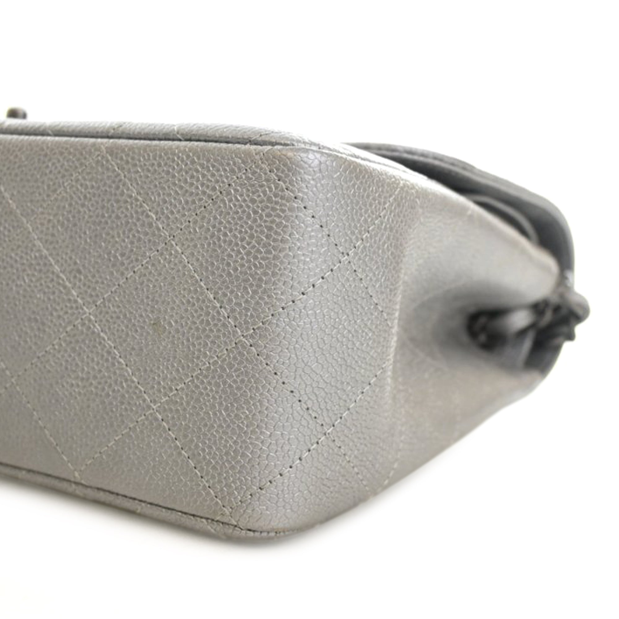Chanel Jumbo Classic Caviar Double Flap - image 10