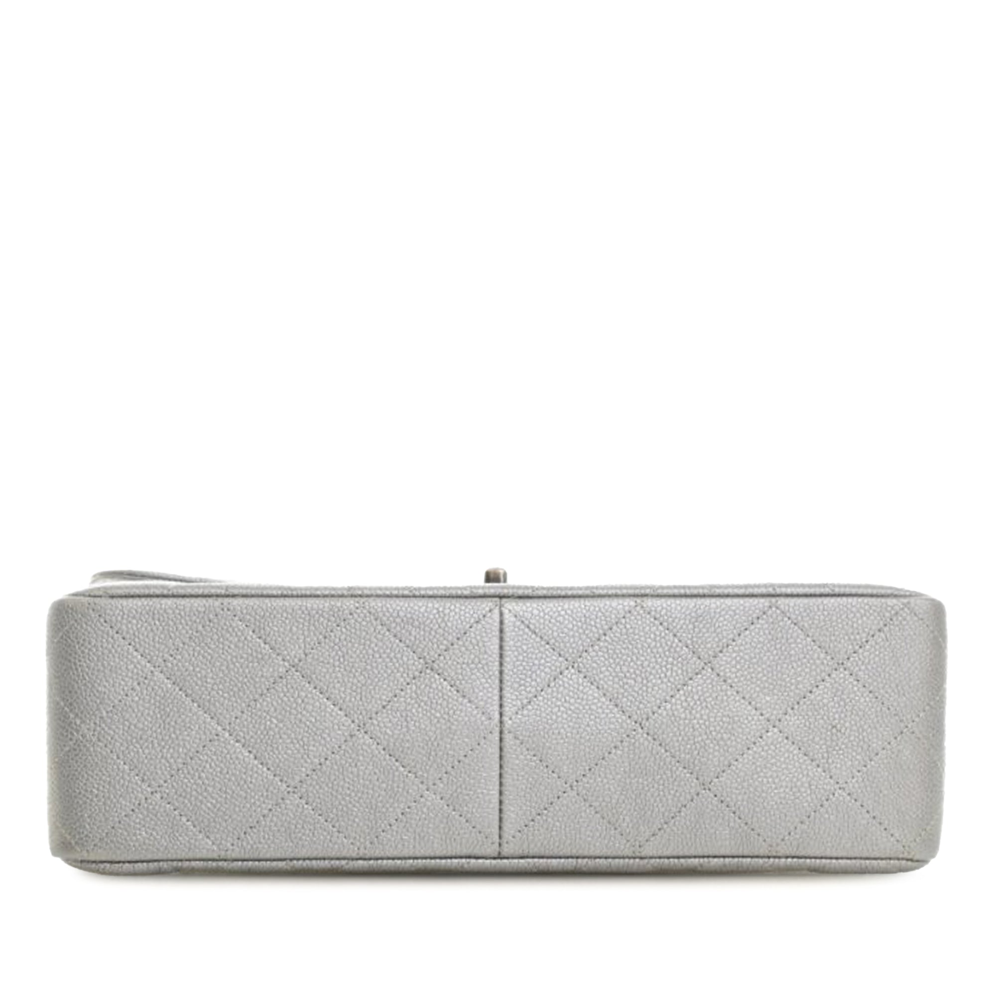 Chanel Jumbo Classic Caviar Double Flap - image 3