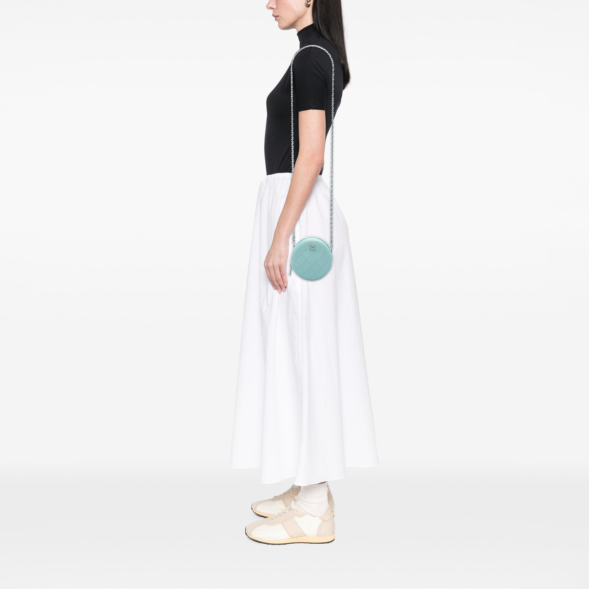 Chanel Quilted Lambskin Ultimate Stitch Round Clutch With Chain - image 5