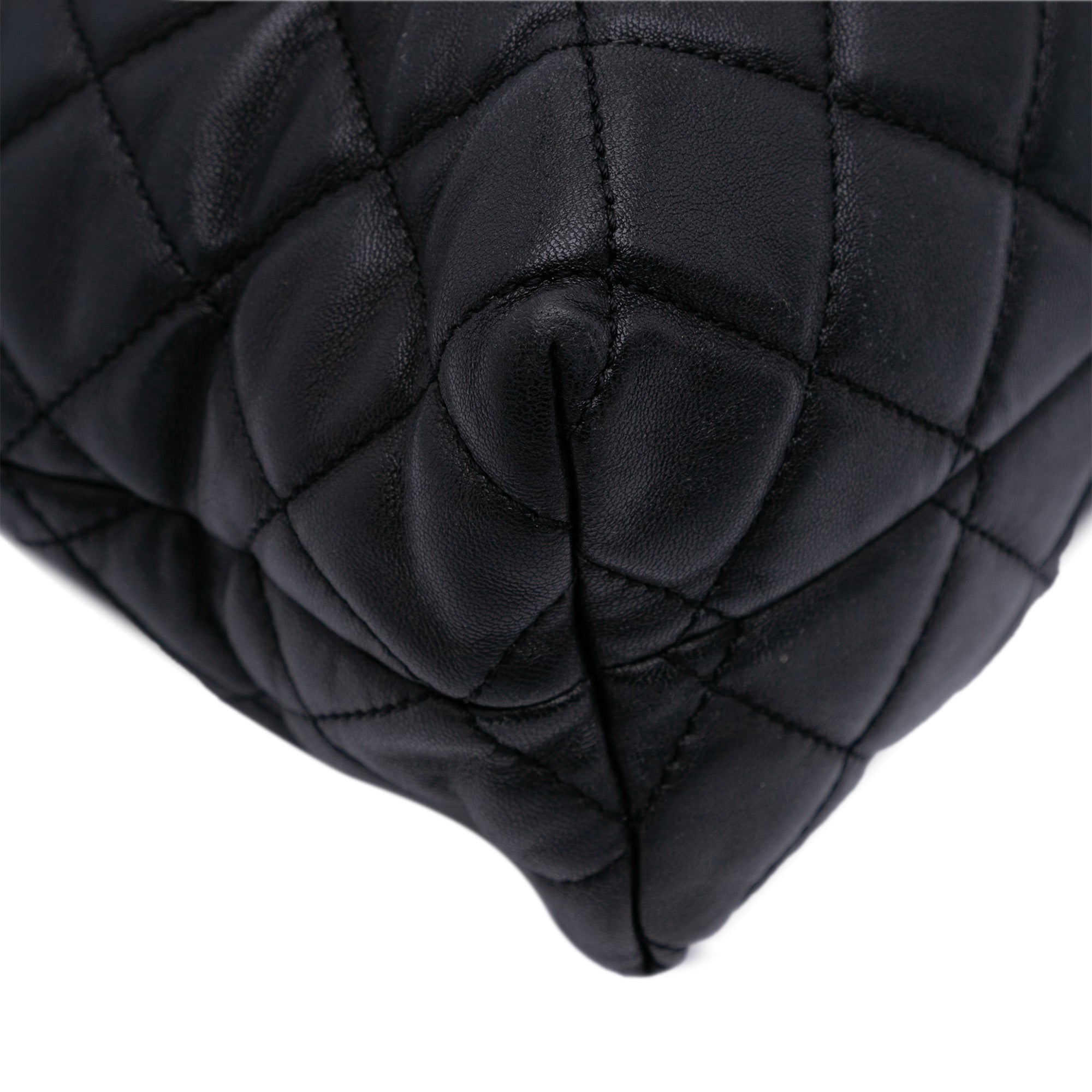 Chanel CC Quilted Lambskin Urban Delight Tote - image 7