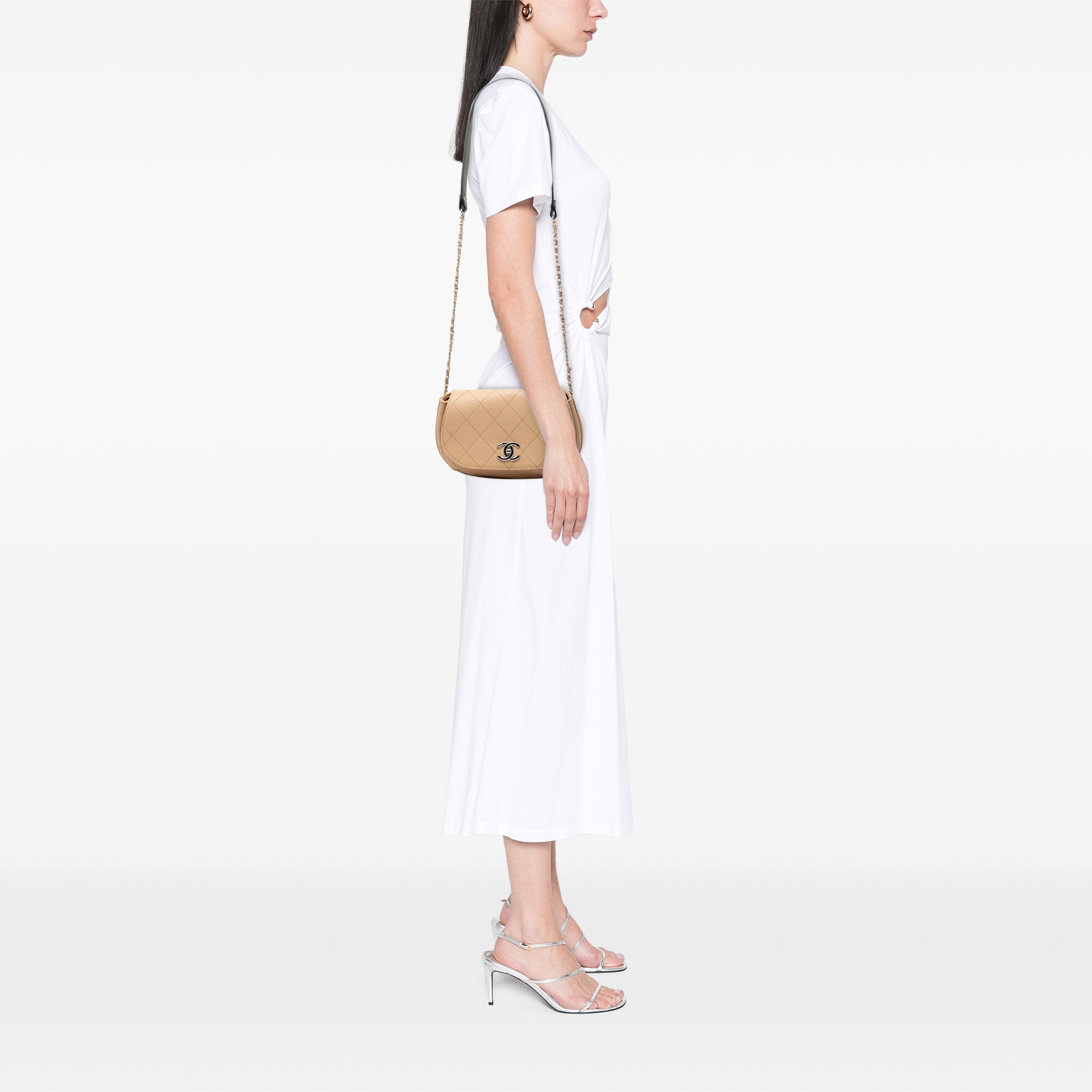 Chanel Quilted Grained Calfskin Accordion Saddle Bag - image 7
