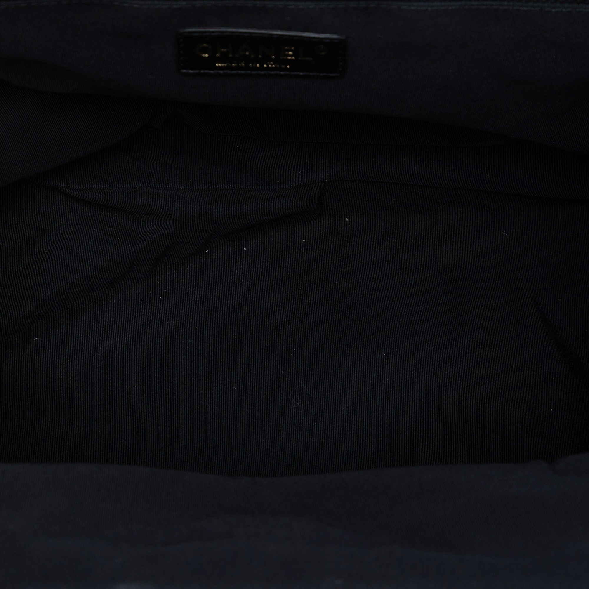 Chanel CC Lambskin Chic Knot Chain Shoulder Bag - image 4