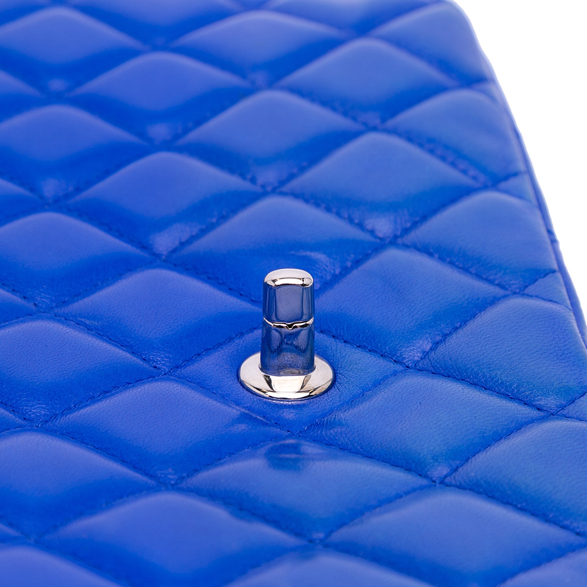Chanel Jumbo Classic Lambskin Single Flap - image 8