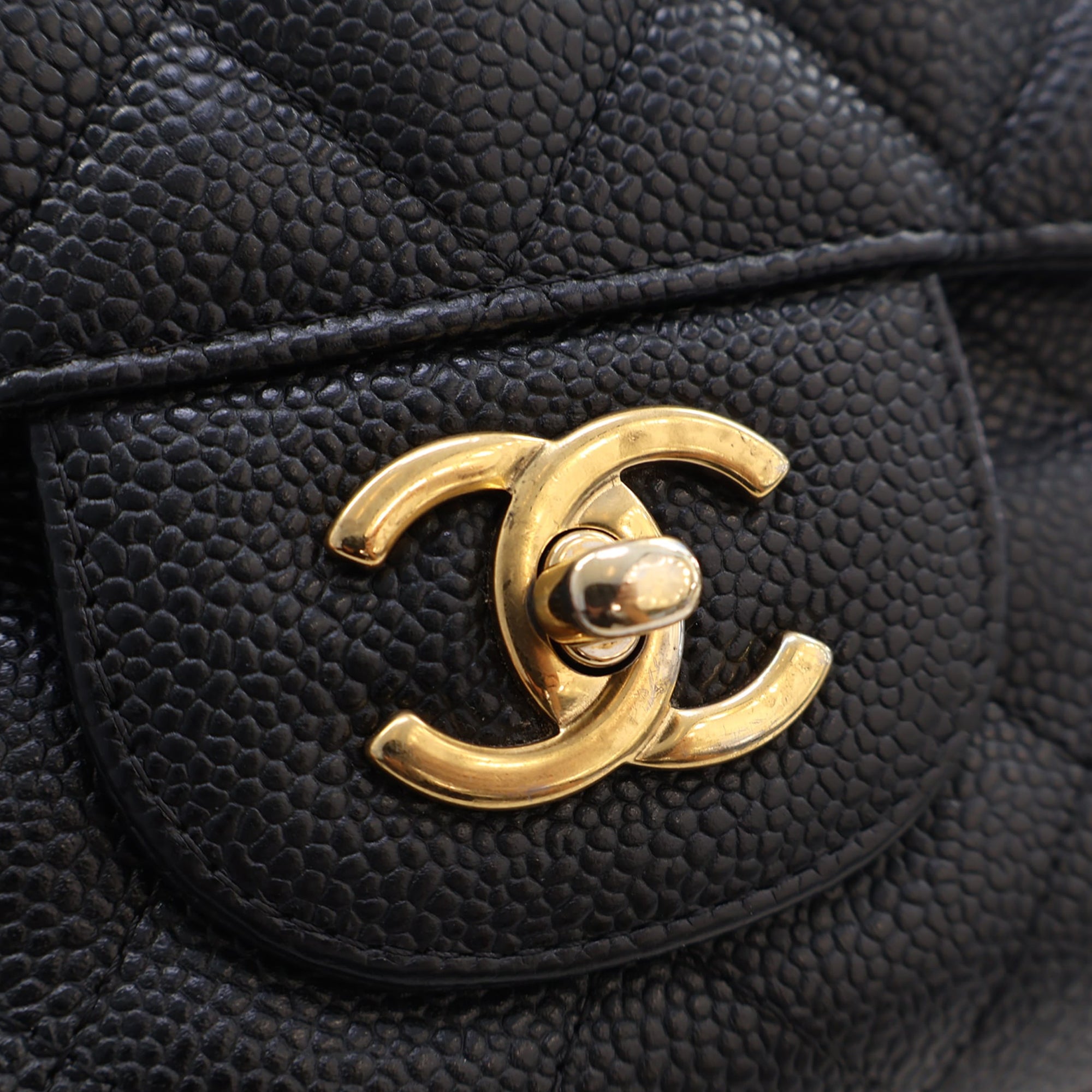Chanel Jumbo Classic Caviar Double Flap - image 7