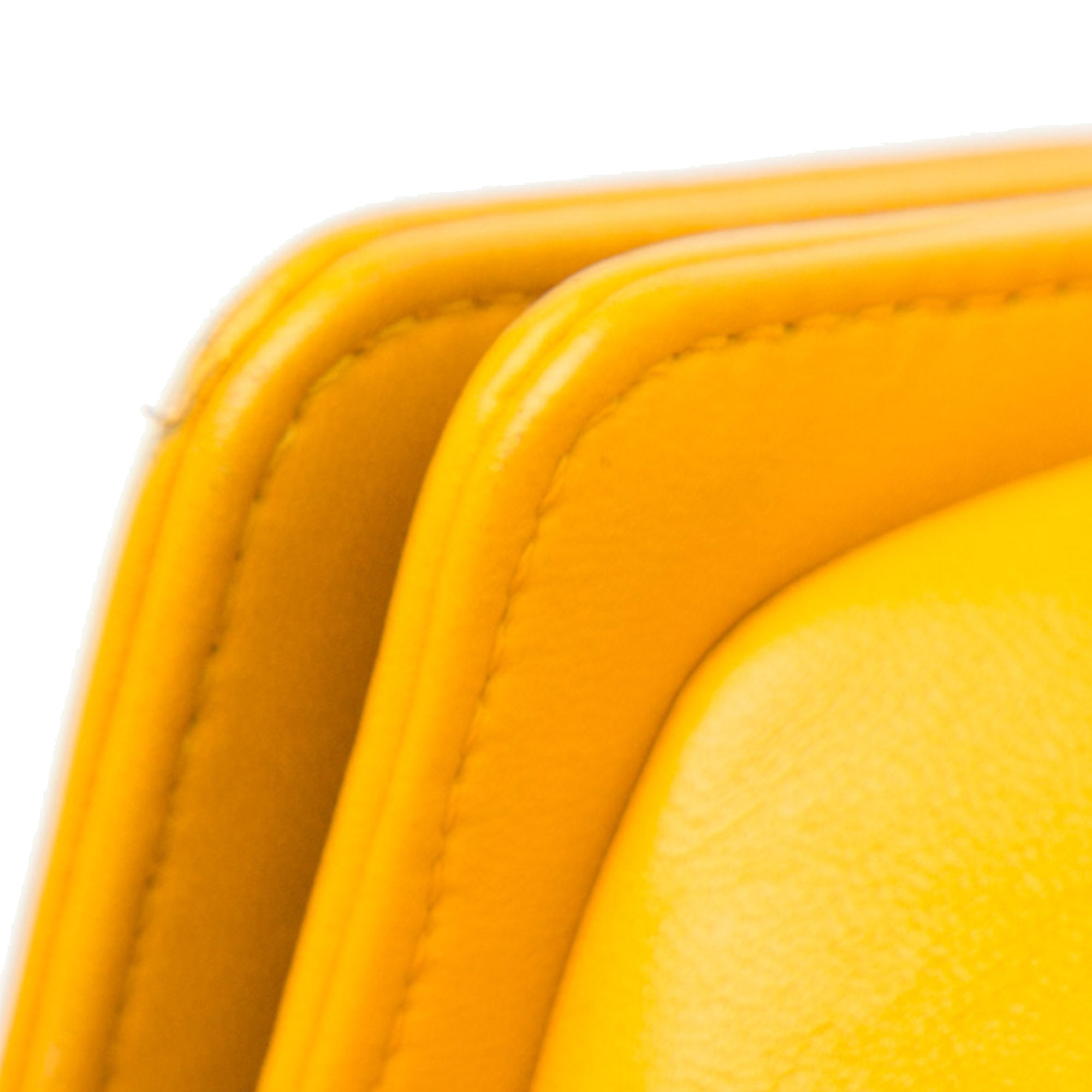 Chanel Old Medium Quilted Lambskin Boy Flap - image 13