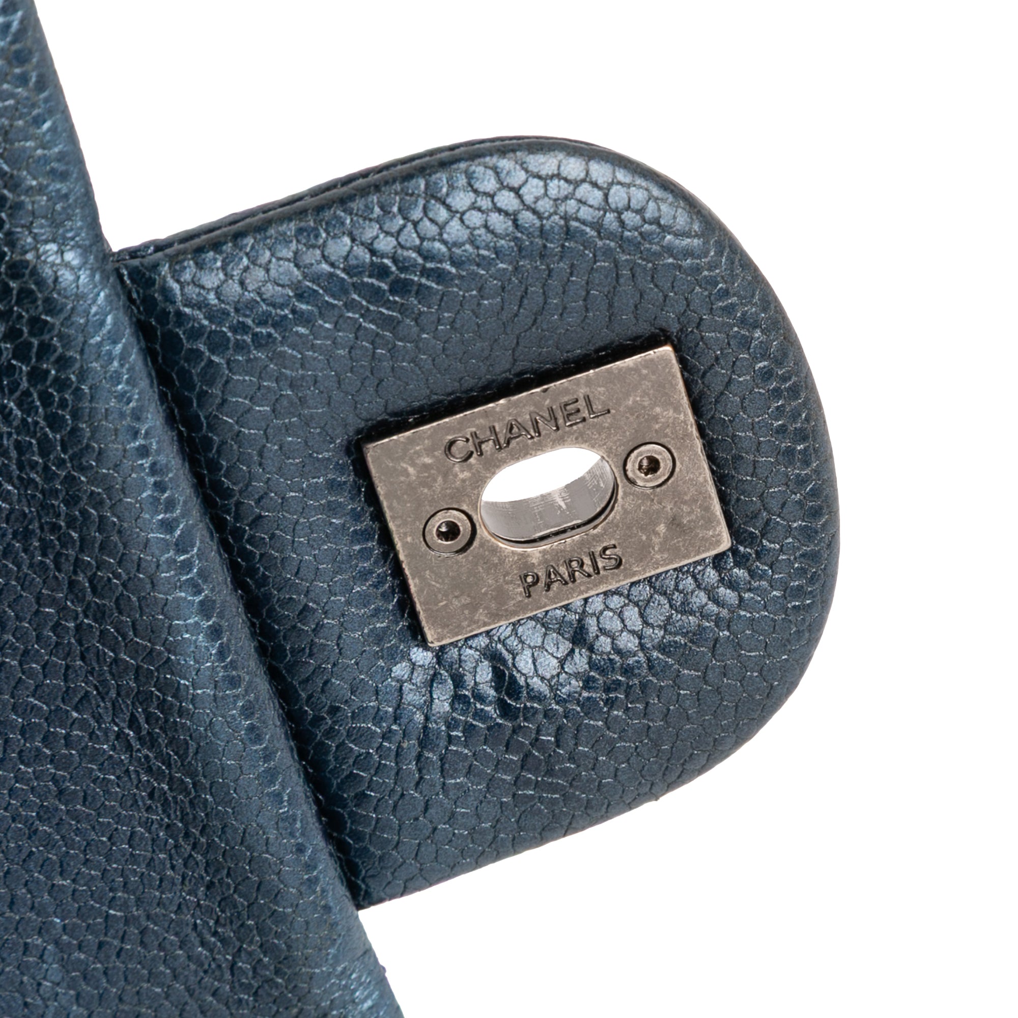 Chanel Jumbo Quilted Iridescent Caviar Easy Flap - image 8