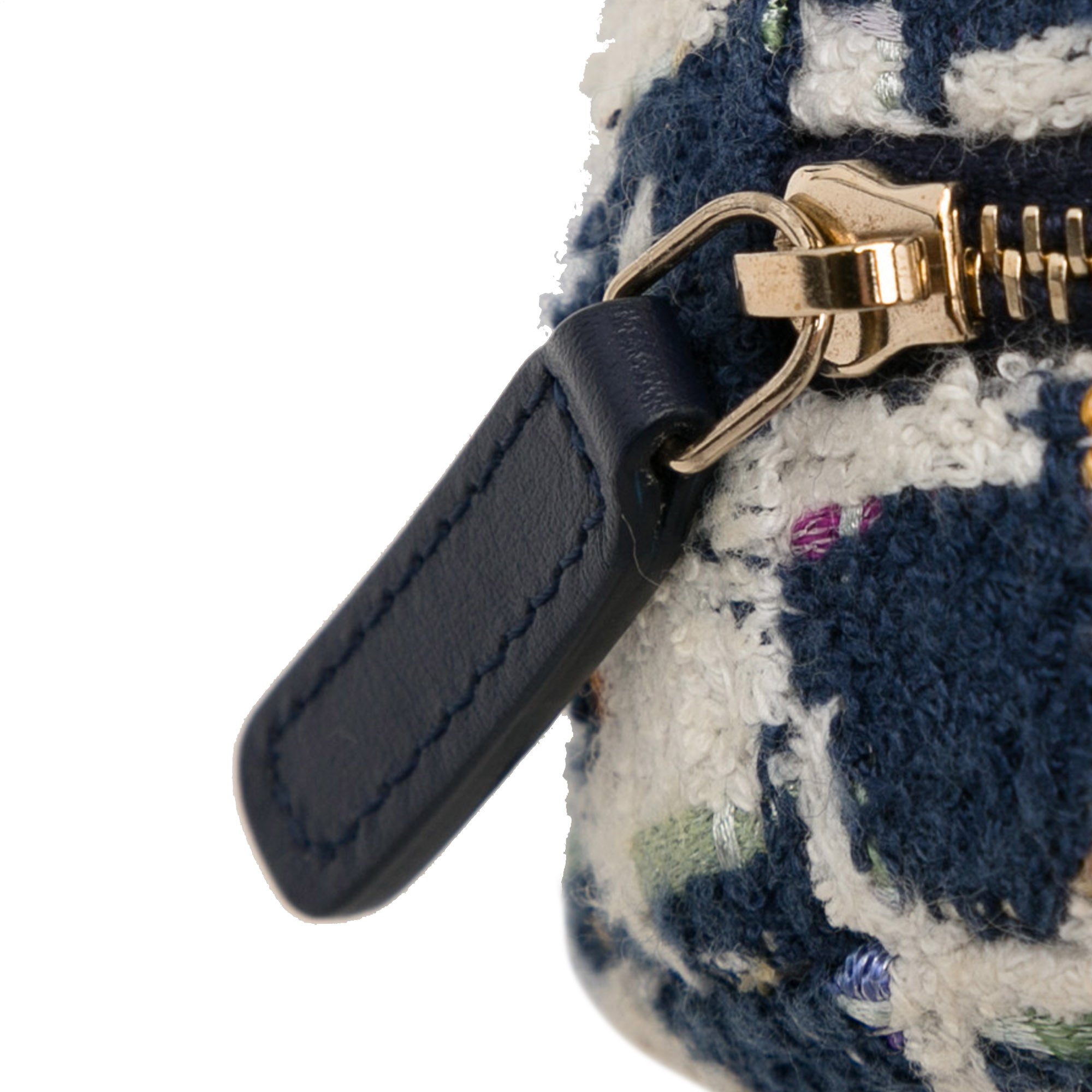 Chanel Tweed 19 Round Clutch with Chain - image 10